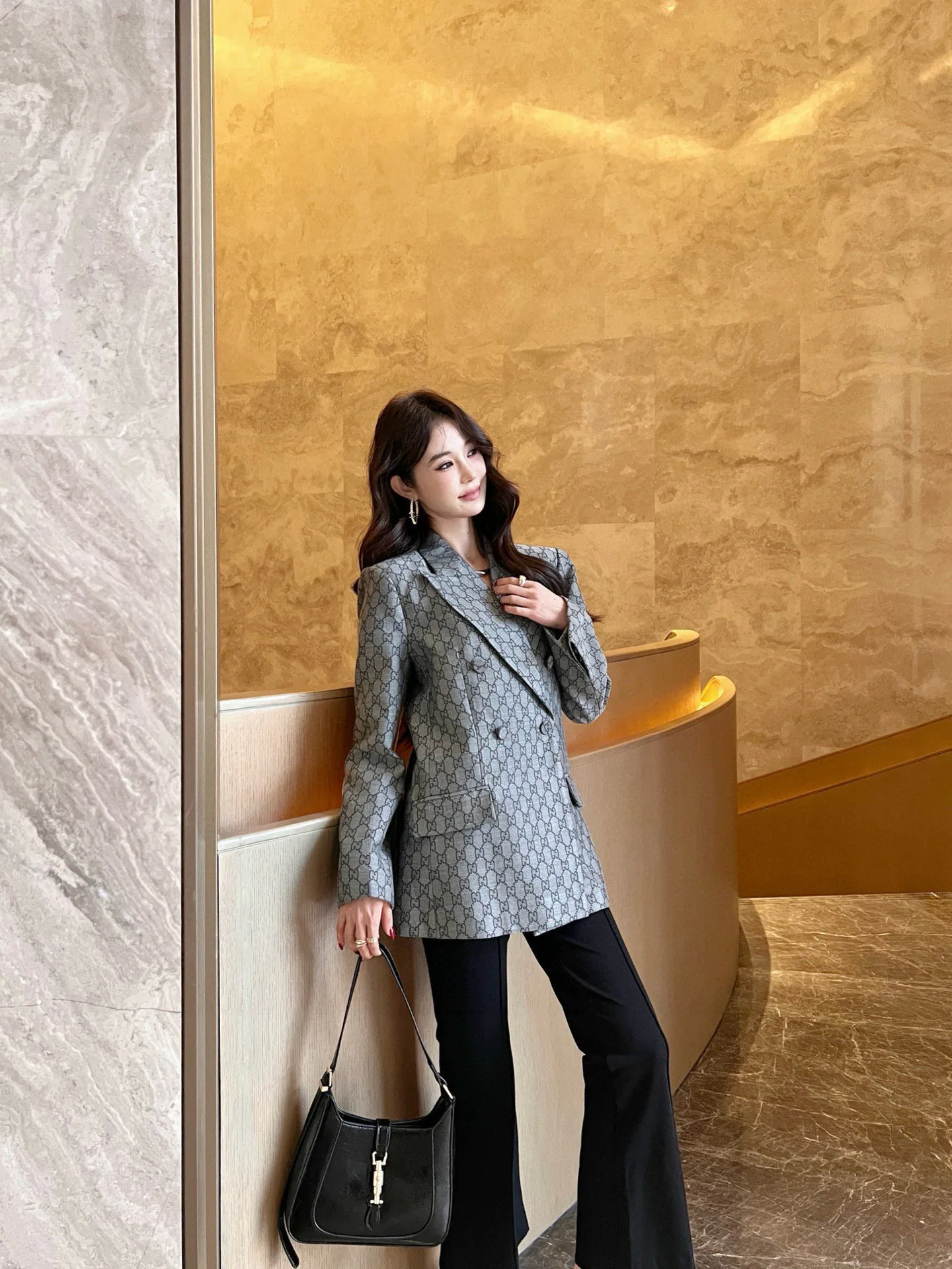 Куртки И Пуховики Женские Gucci 18133