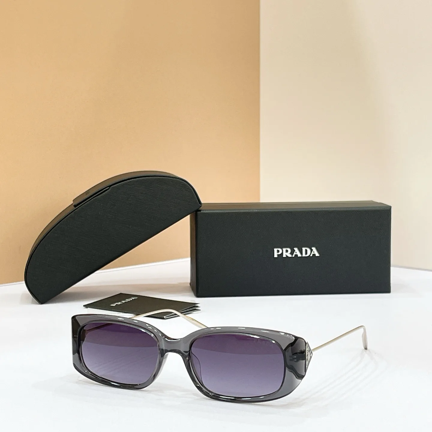 Очки Prada 17428198