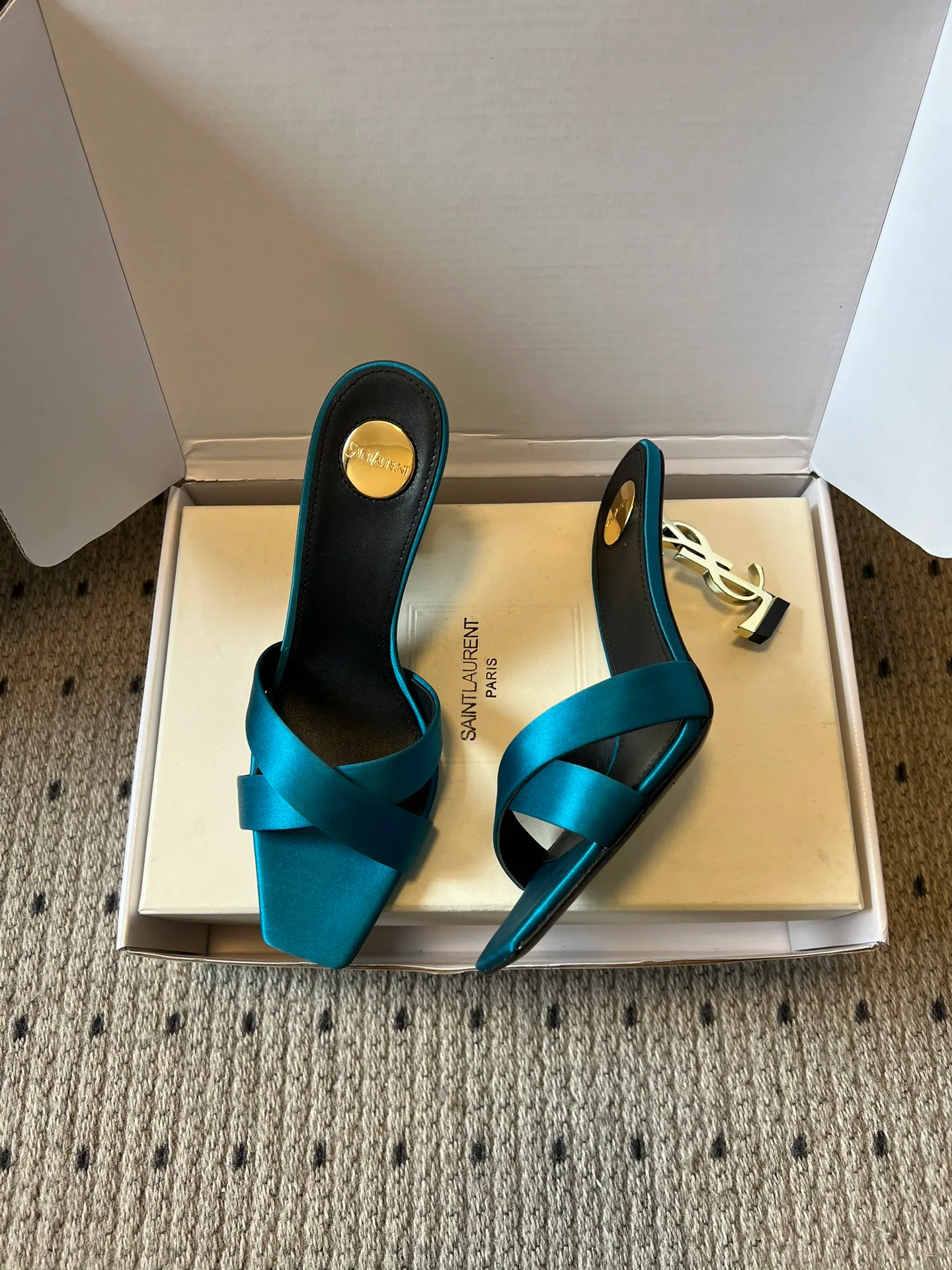 Босоножки Женские Saint Laurent 10835498