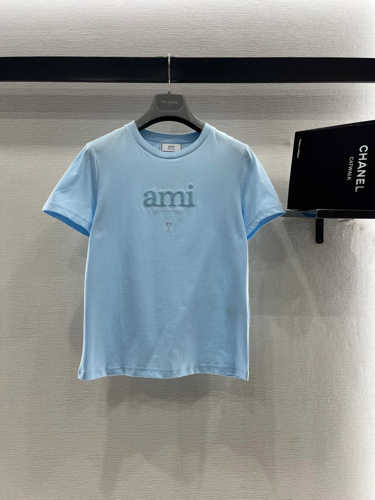 Футболки Женские Ami Paris 1273178