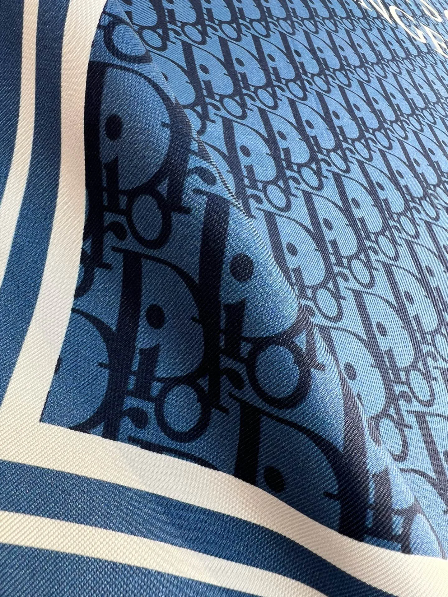 Платки Christian Dior 11527408