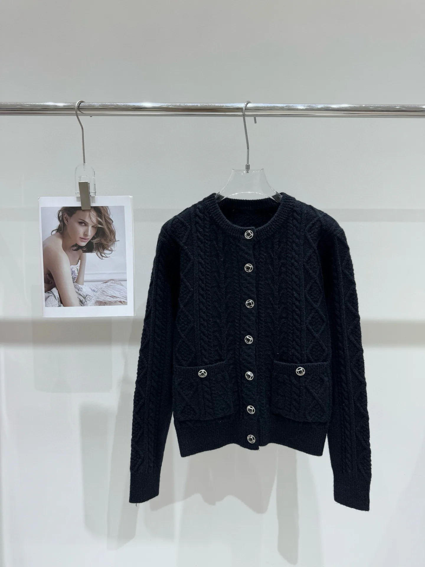 Свитеры Женские Chanel 231020