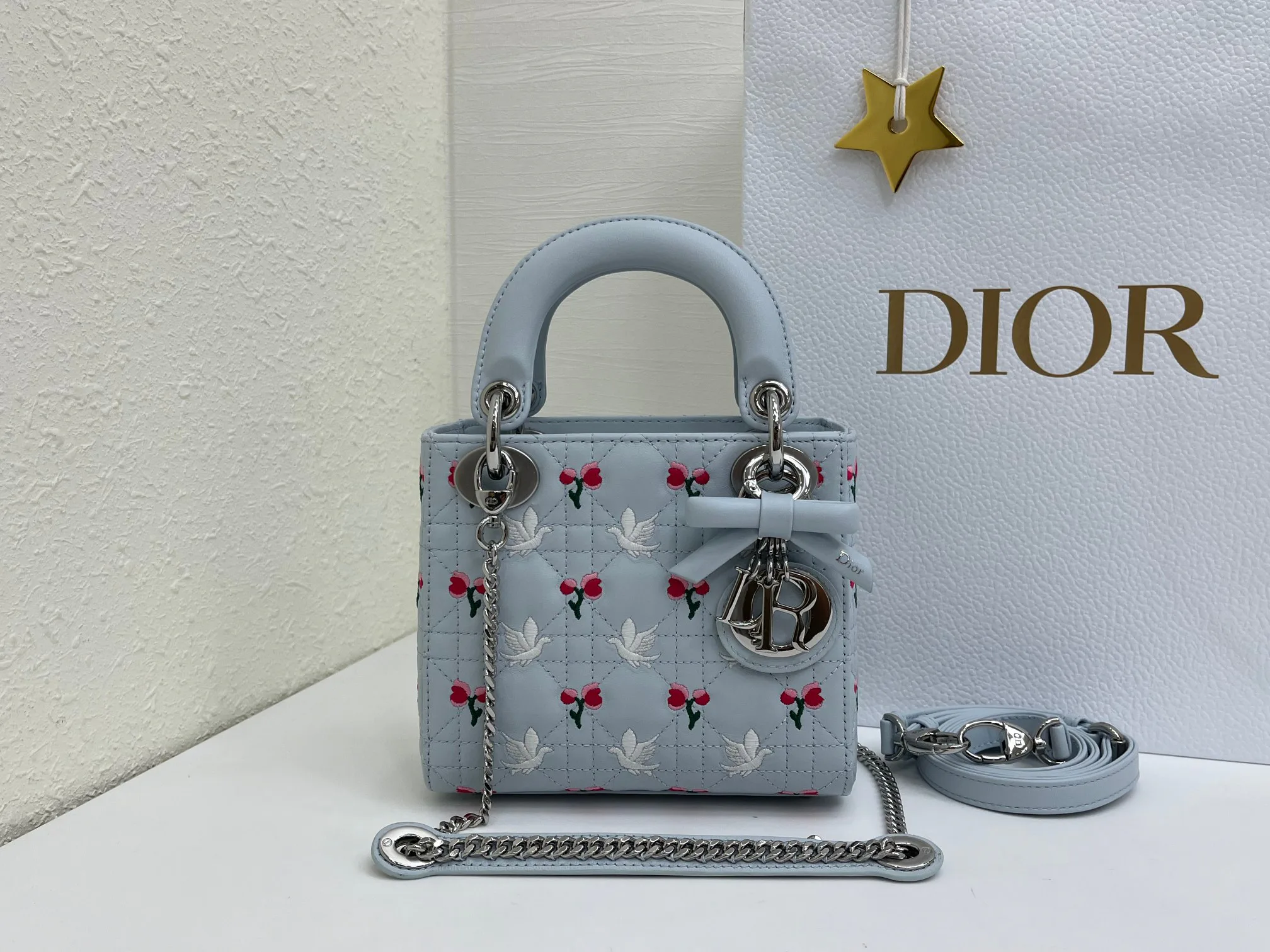 Классические Сумки Женские Christian Dior 17407051