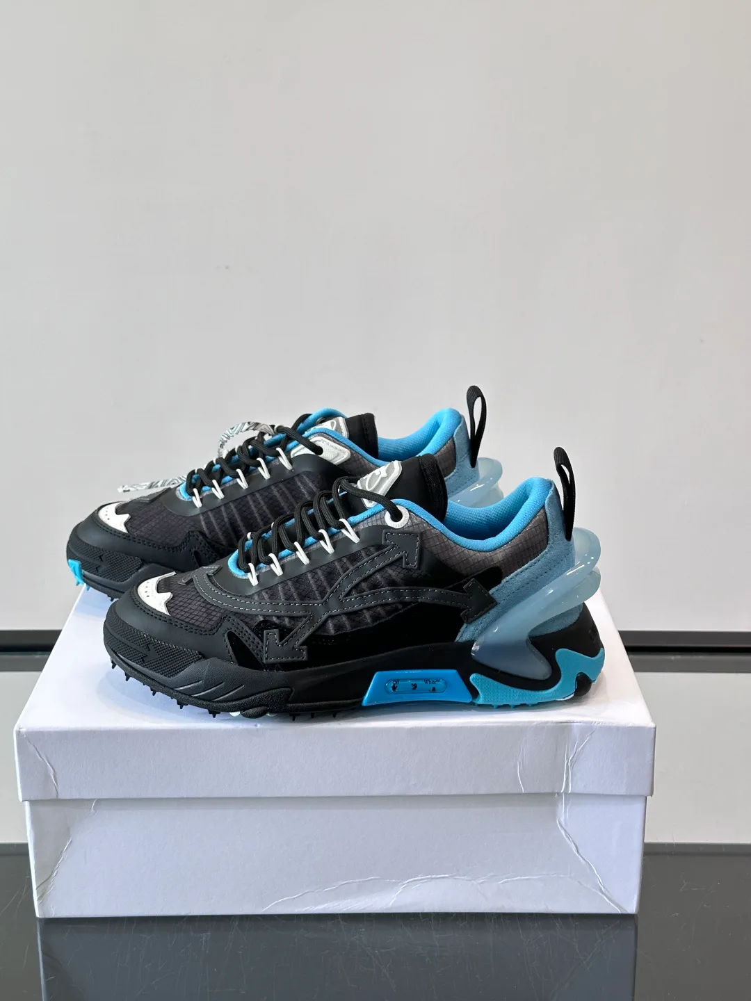 Кроссовки Женские Off-White 17682014