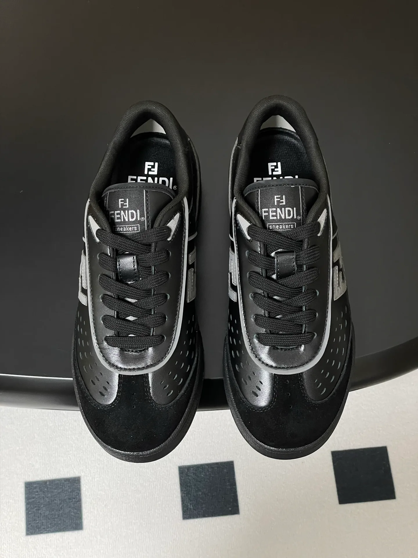 Кроссовки Мужские Fendi 28321