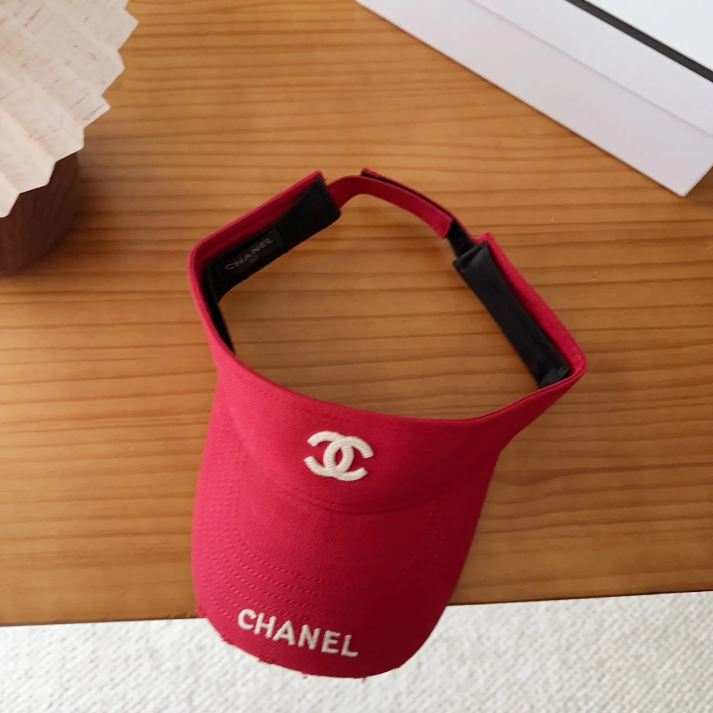 Головные Уборы Chanel 17467559
