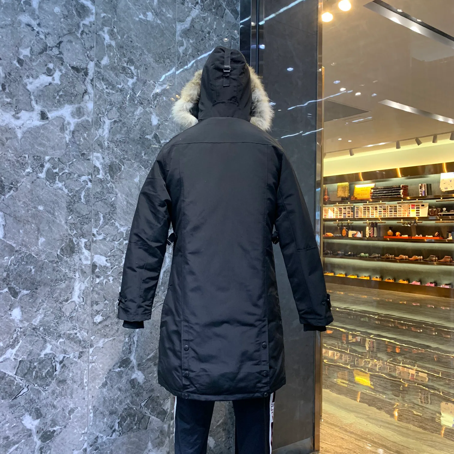 Куртки И Пуховики Женские Canada Goose 64138