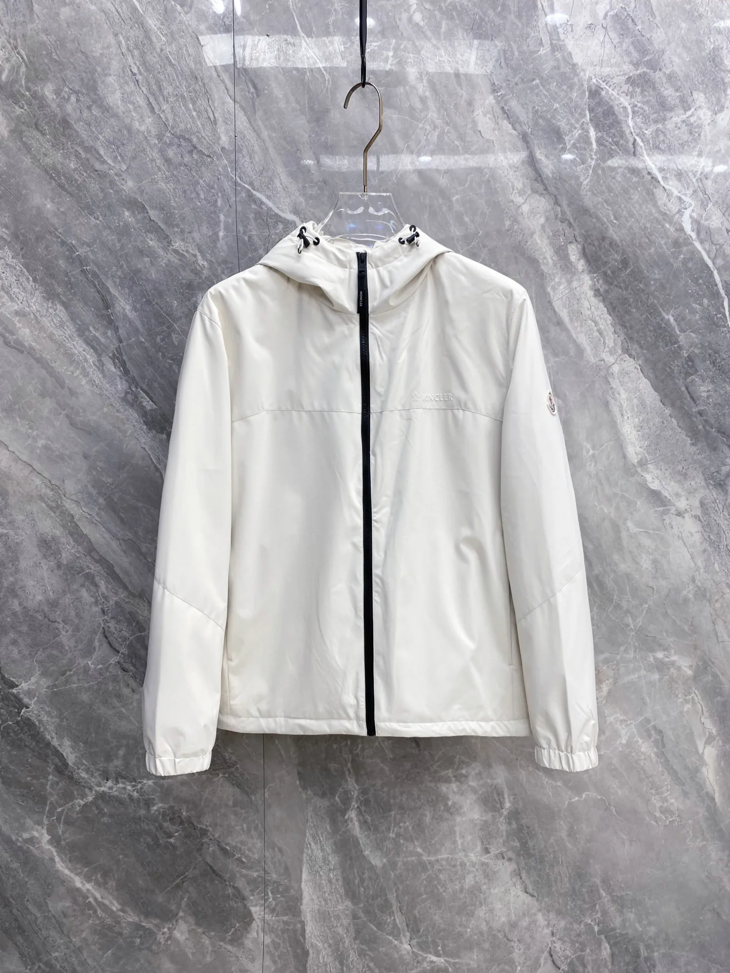 Куртки И Пуховики Женские Moncler 18178786