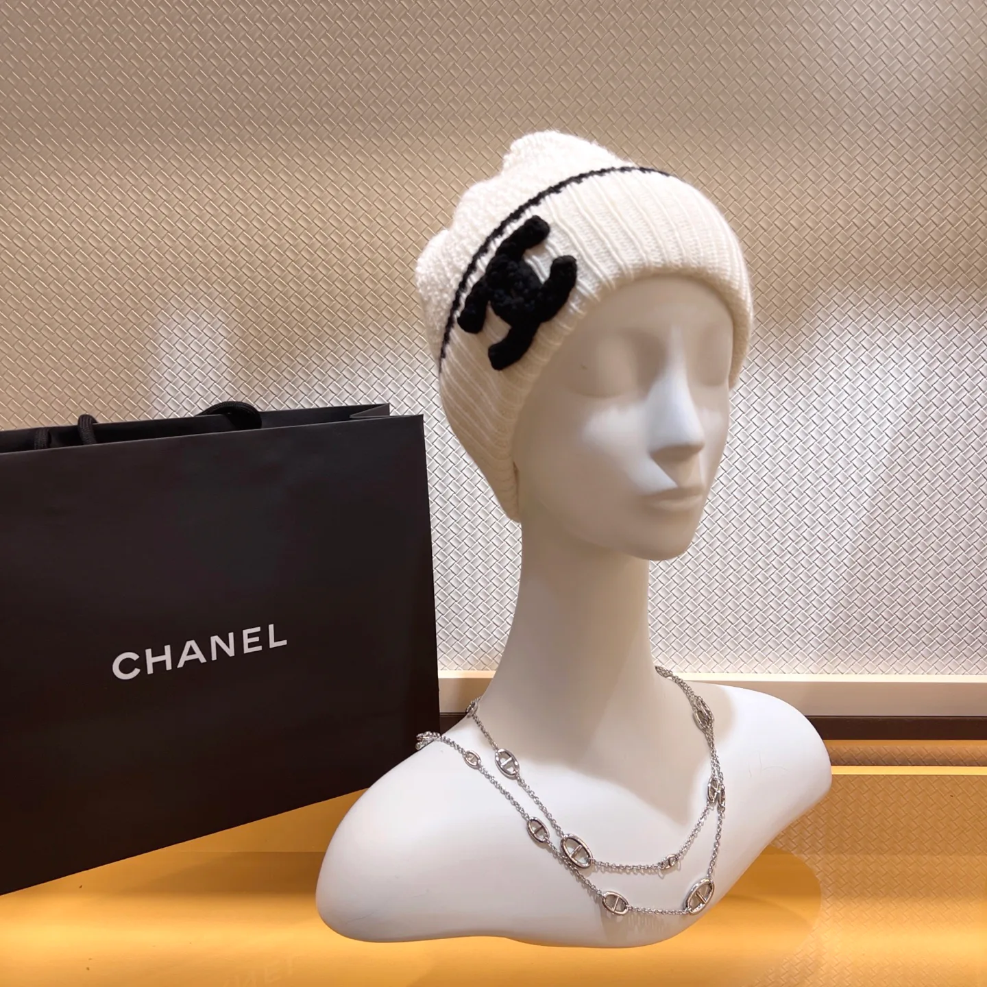 Головные Уборы Chanel 4926423