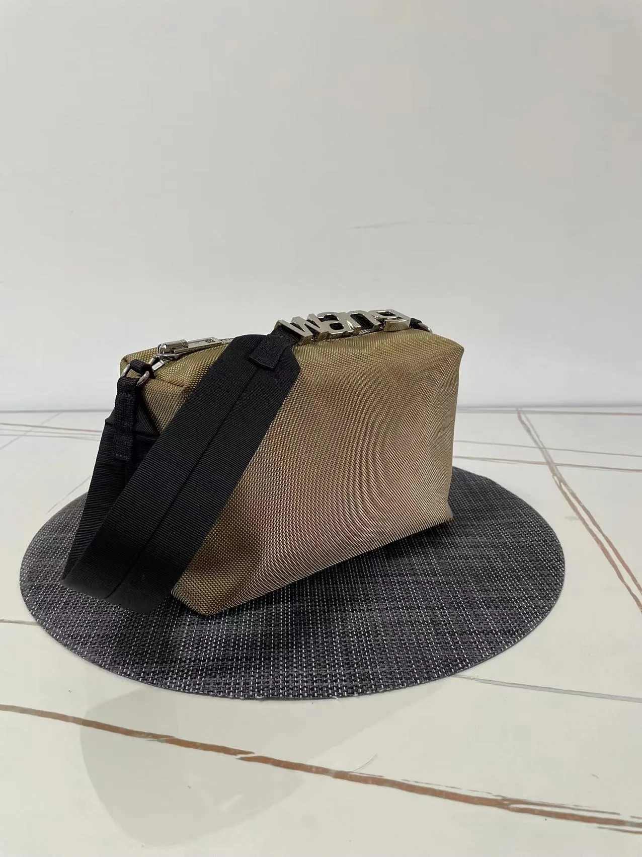 Классические Сумки Женские Alexander Wang 11606336