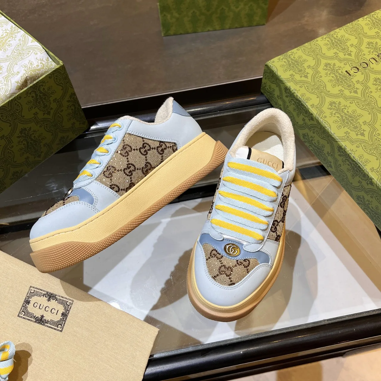 Кроссовки Женские Gucci 17955443