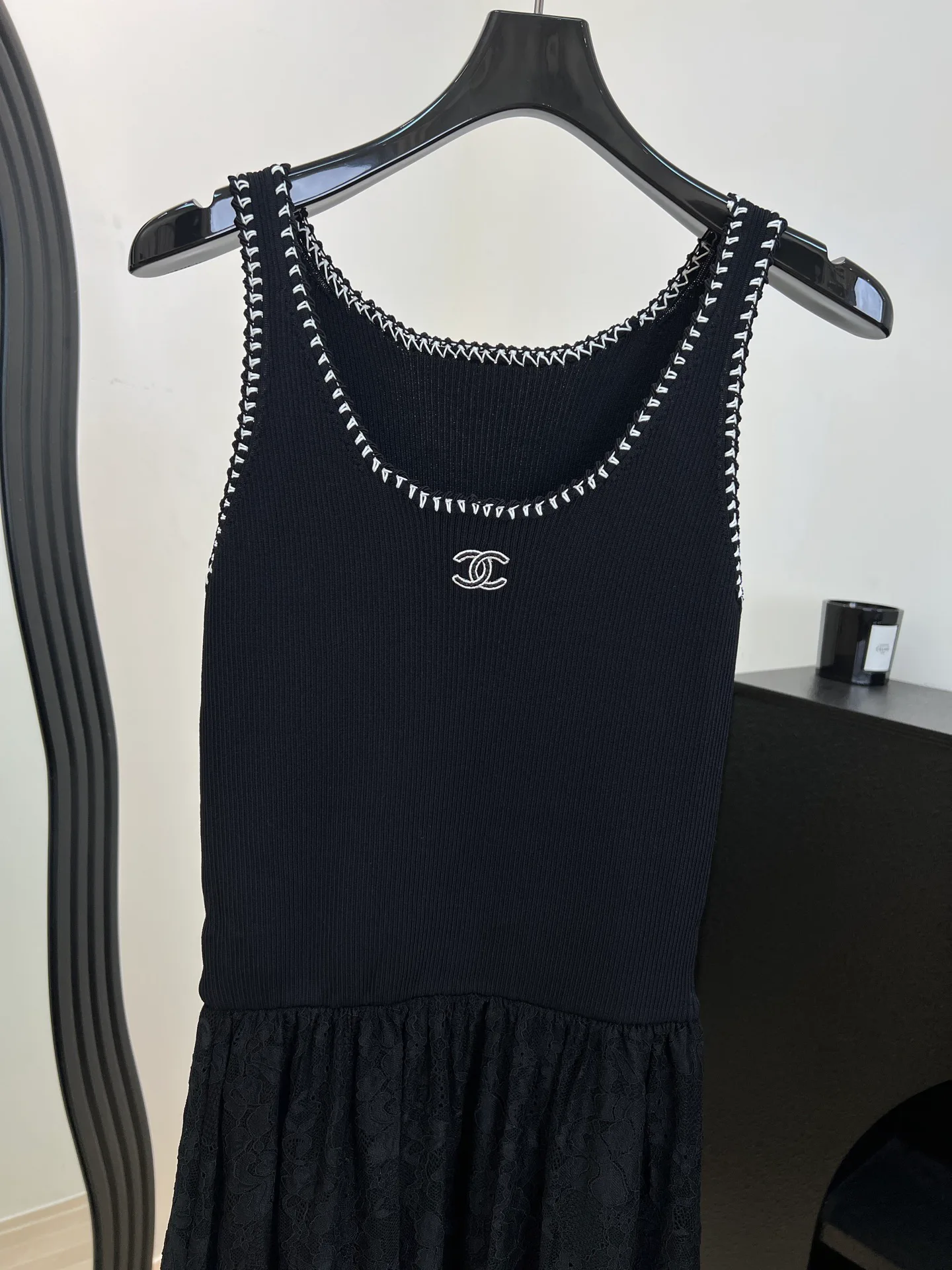 Платья Женские Chanel 11700180