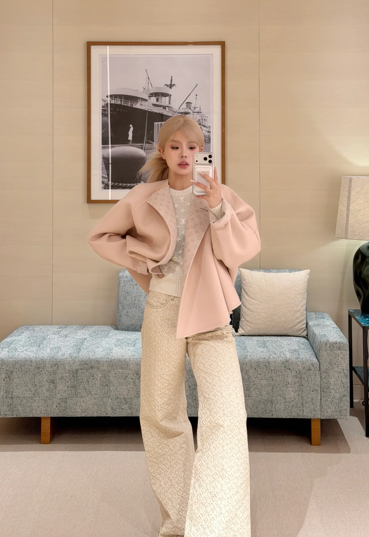 Джинсы Женские Louis Vuitton 11700326