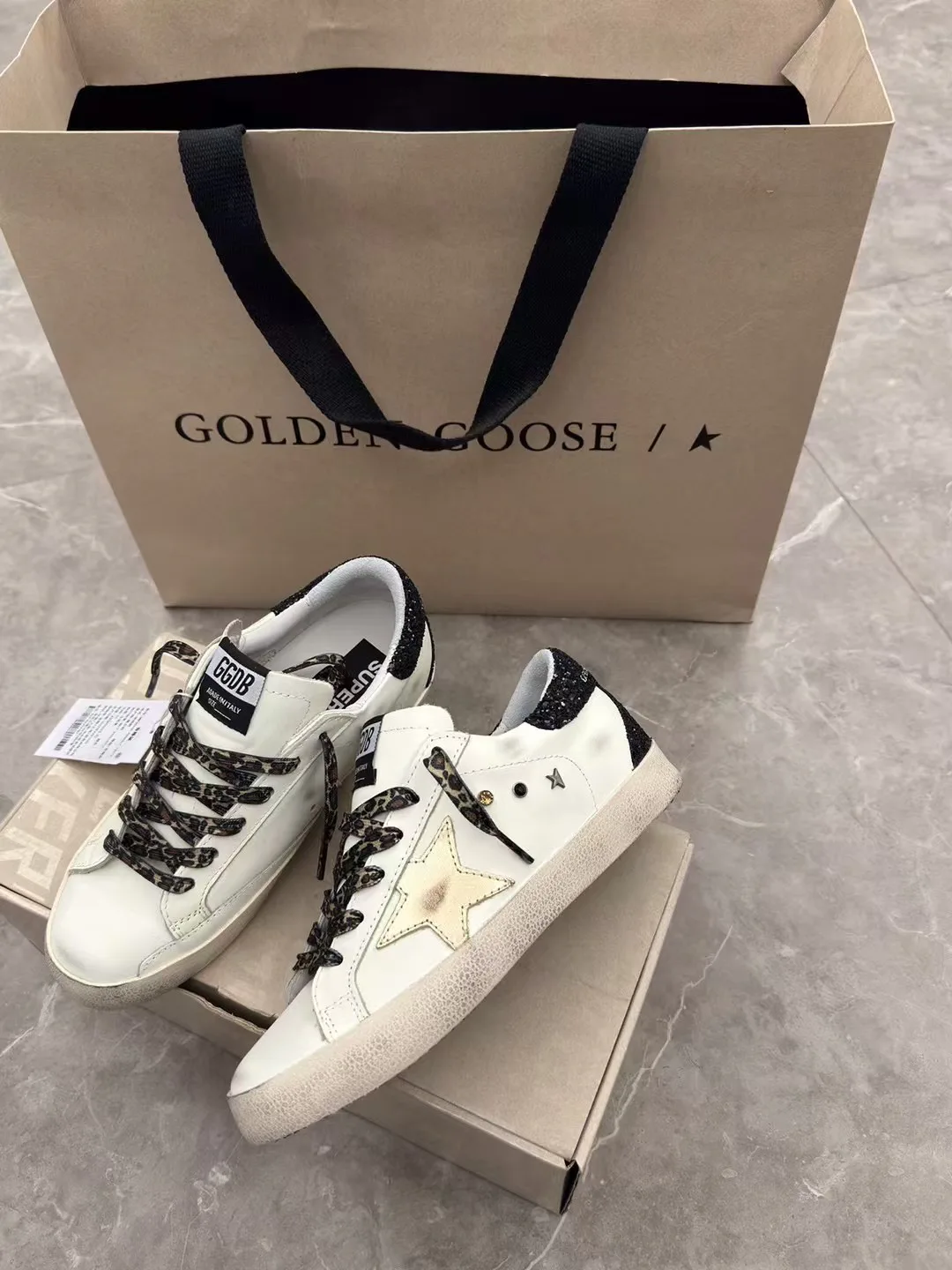Кроссовки Женские Golden Goose 19671111