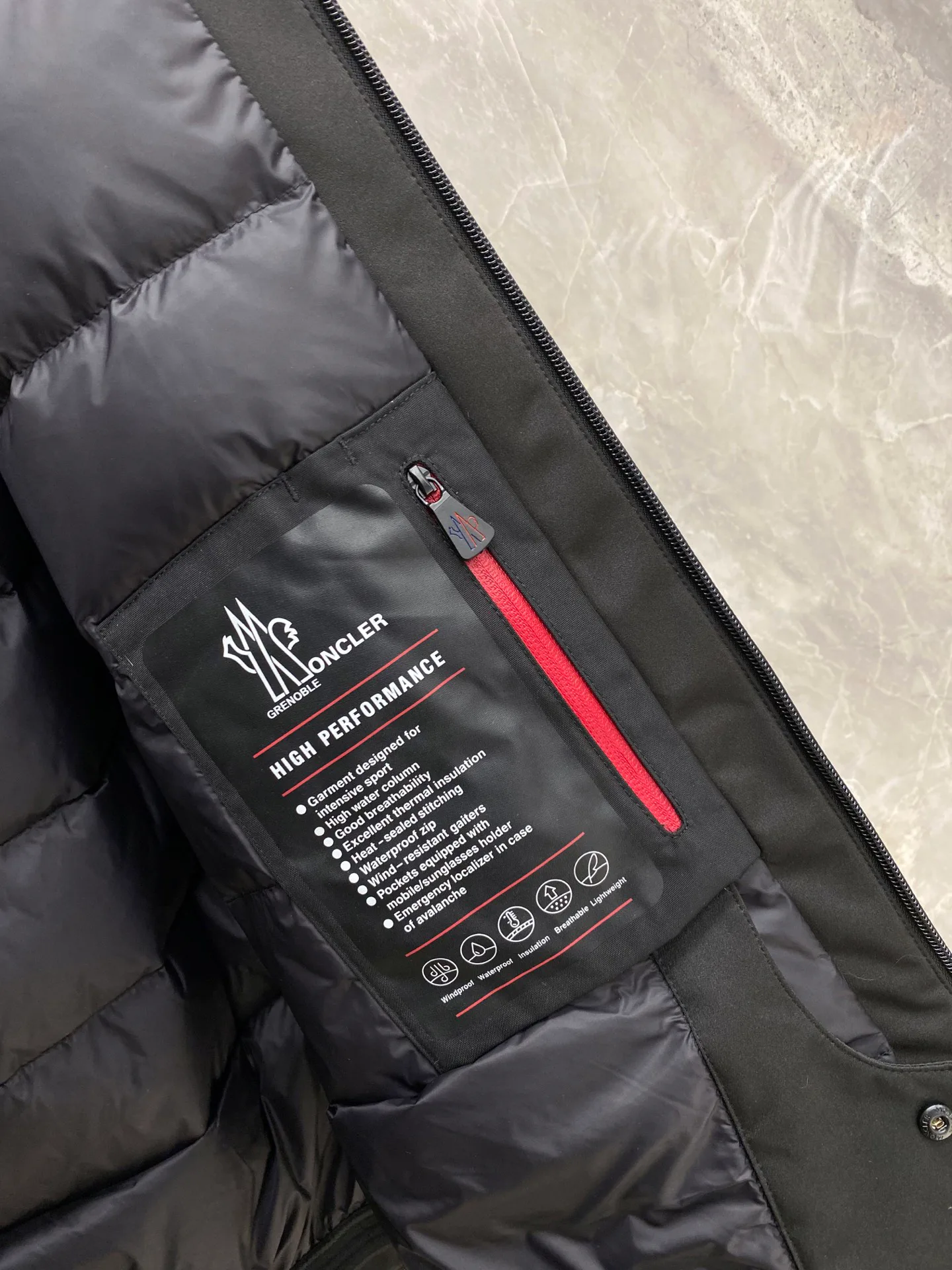 Куртки И Пуховики Женские Moncler 18348634