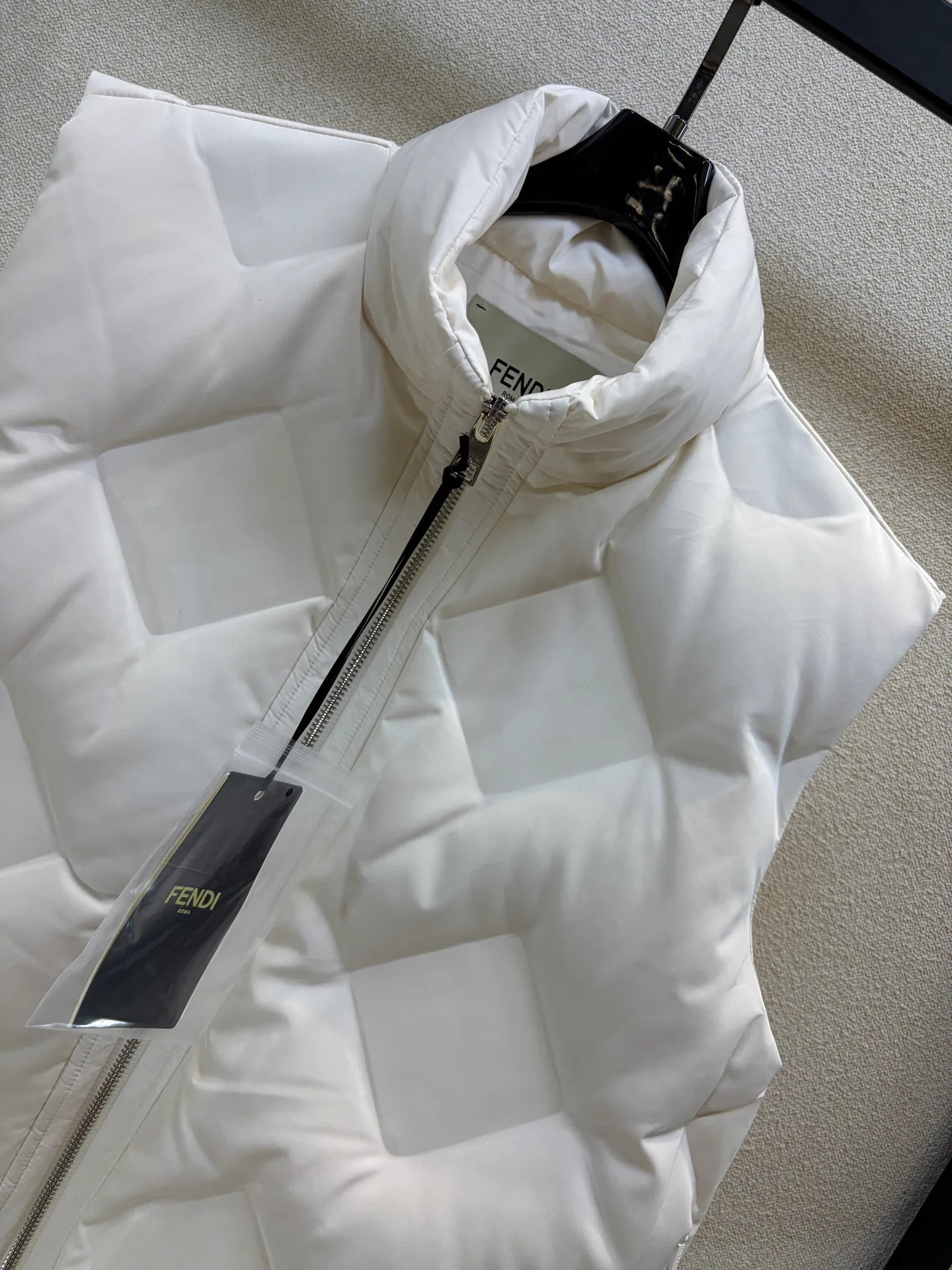 Жилеты Женские Fendi 18605872