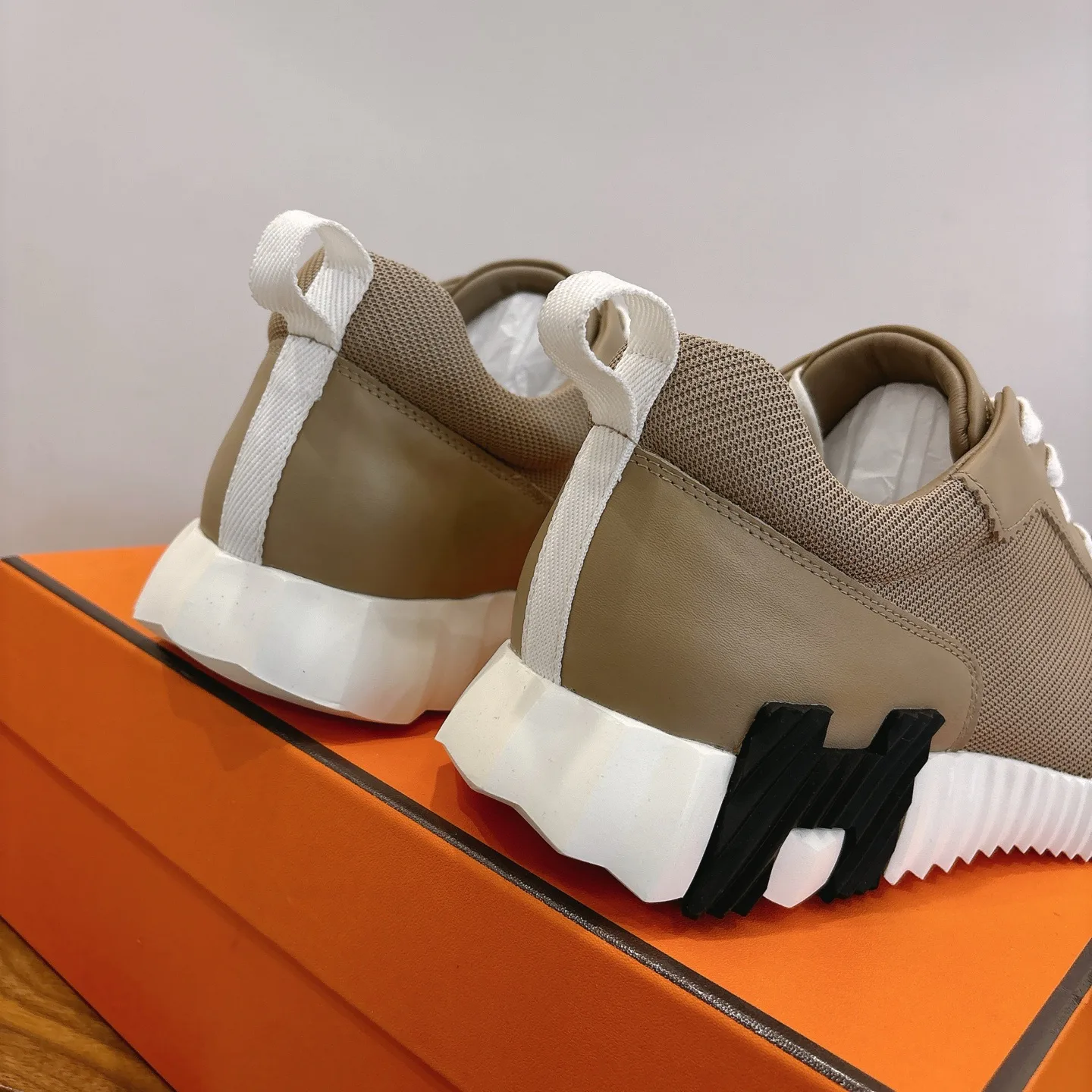 Кроссовки Женские Hermes 623134