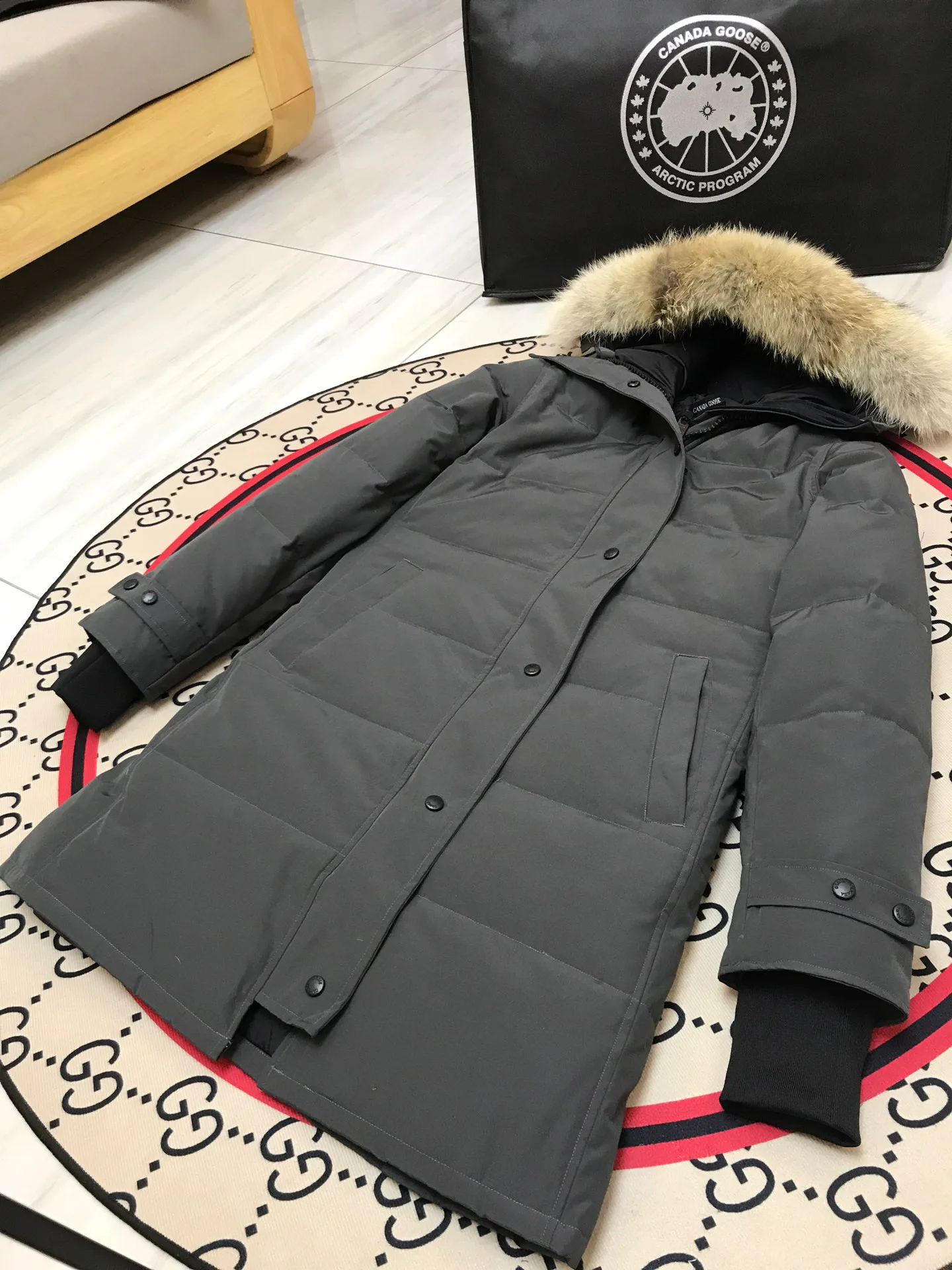 Куртки И Пуховики Женские Canada Goose 6556257