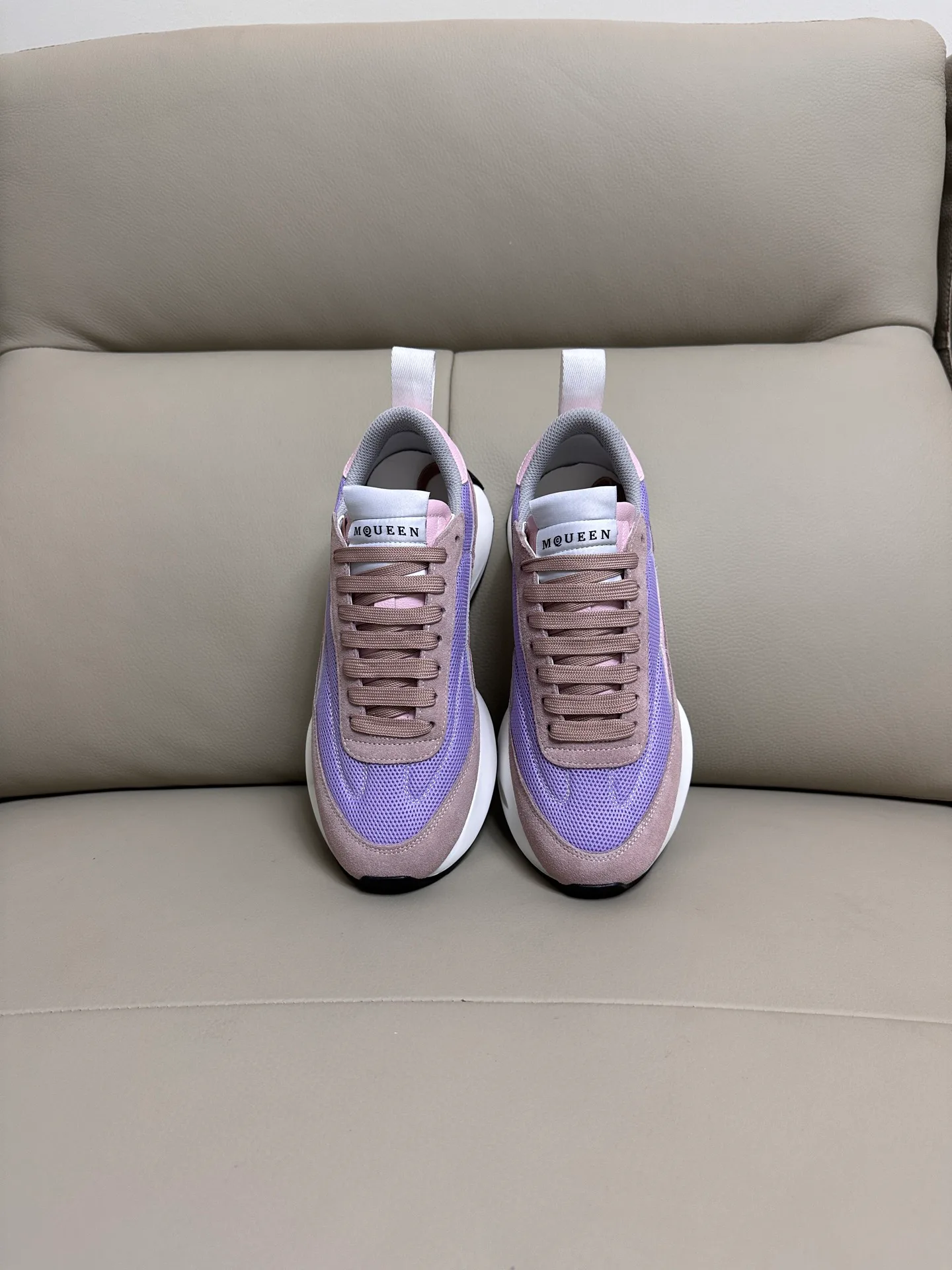 Кроссовки Женские Alexander Mcqueen 18616737