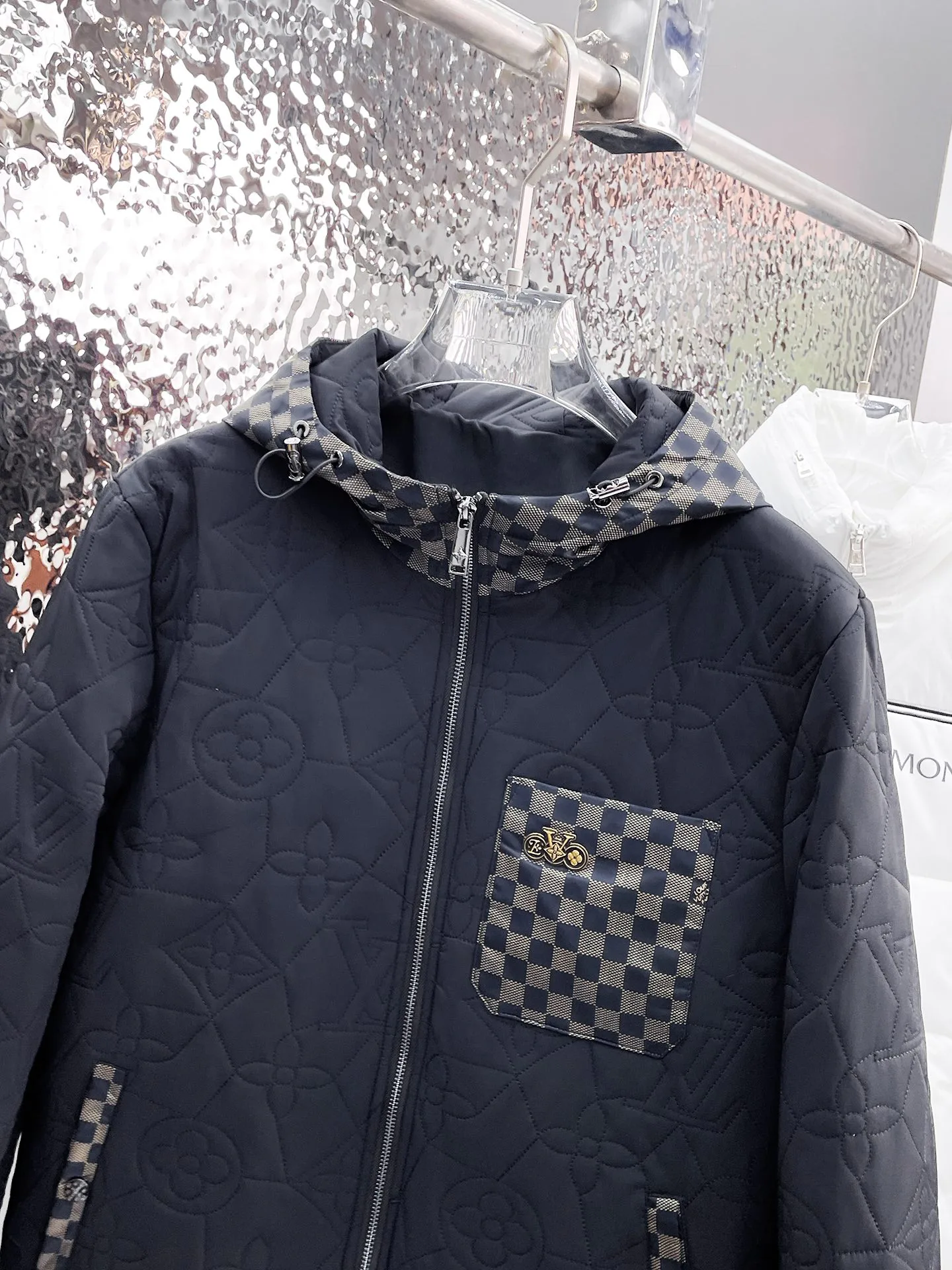 Куртки И Пуховики Женские Louis Vuitton 1858322