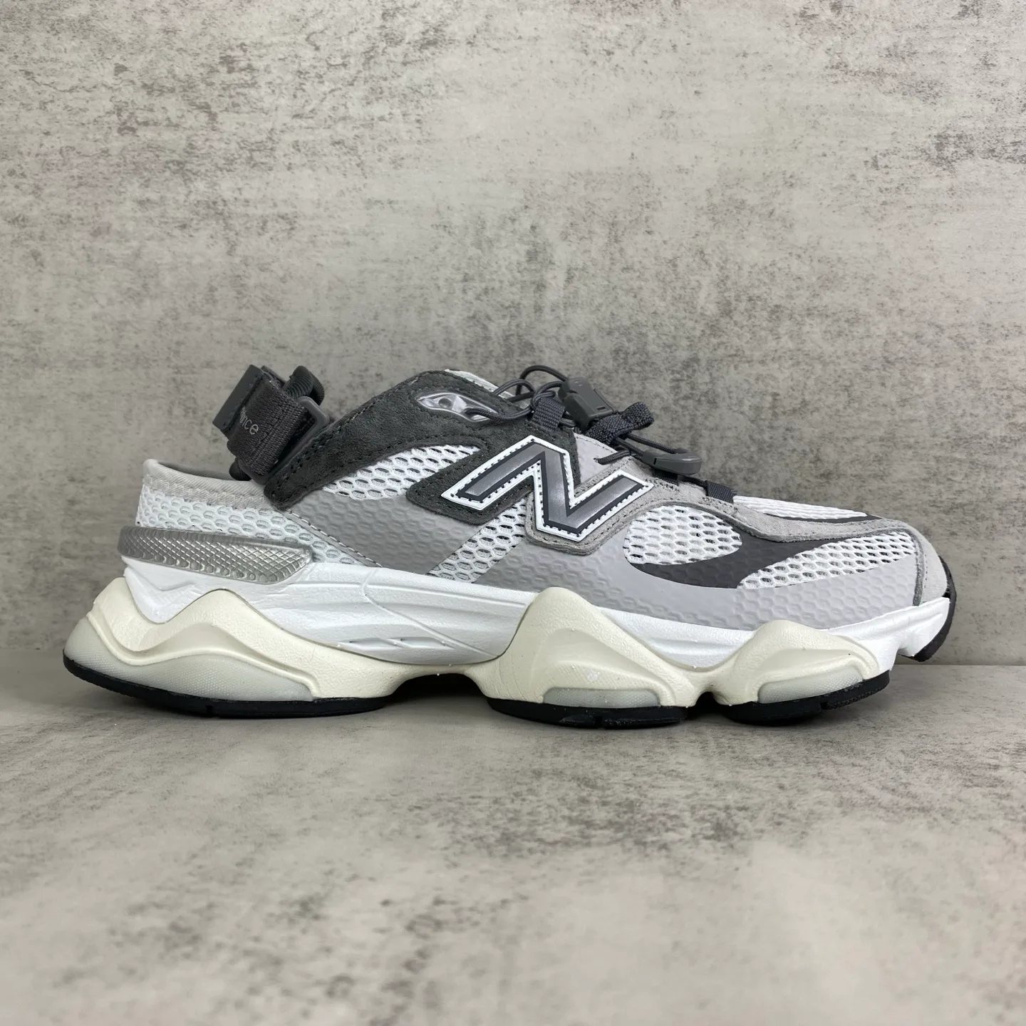 Кроссовки Женские New Balance 17460388
