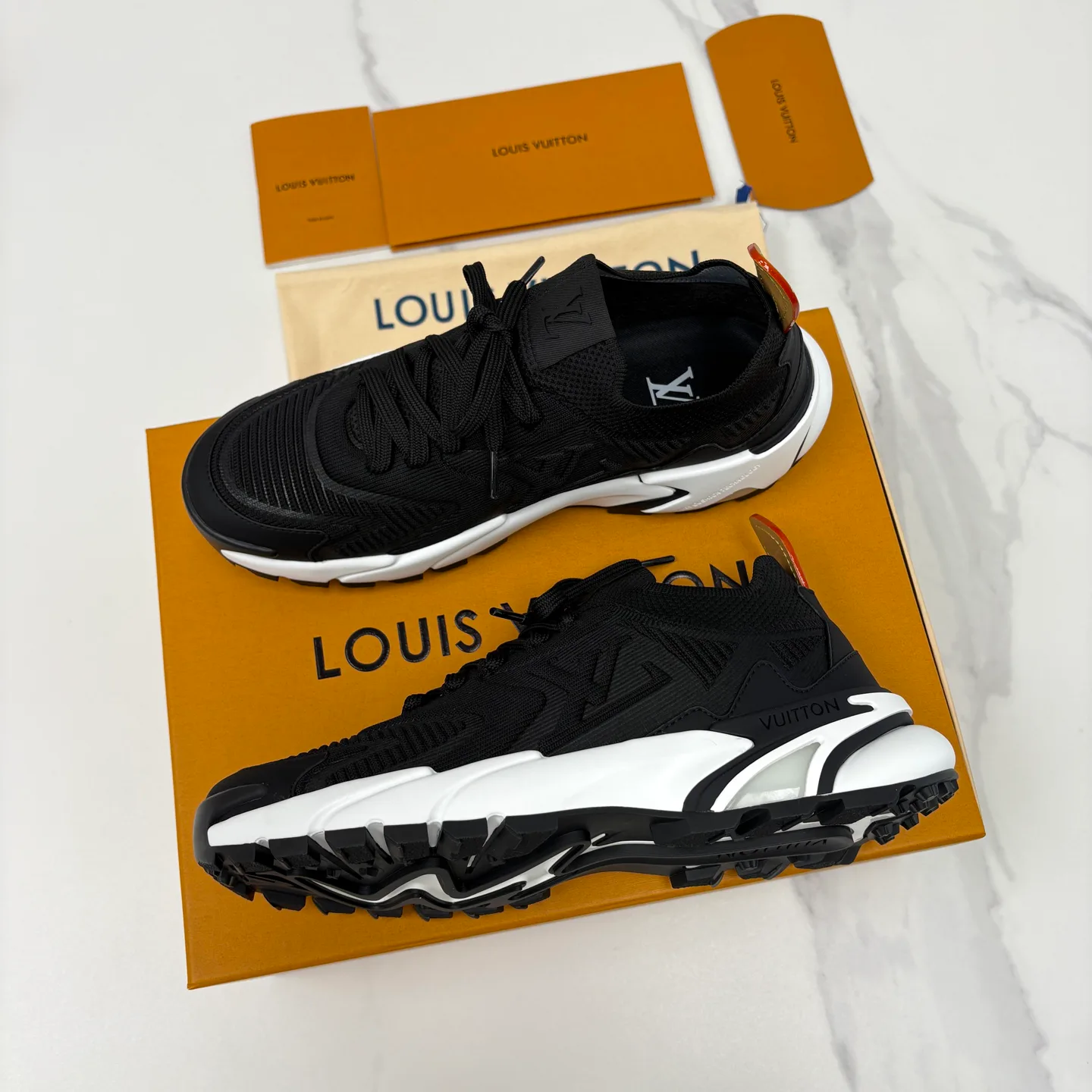 Кроссовки Мужские Louis Vuitton 13140755