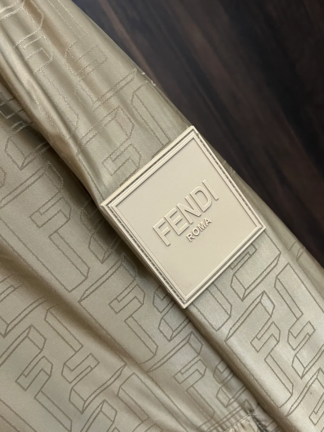 Куртки И Пуховики Женские Fendi 18416721