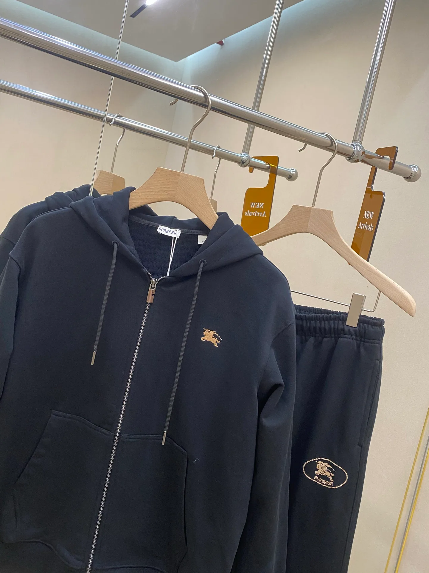 Спортивные Костюмы Женские Burberry 18991618