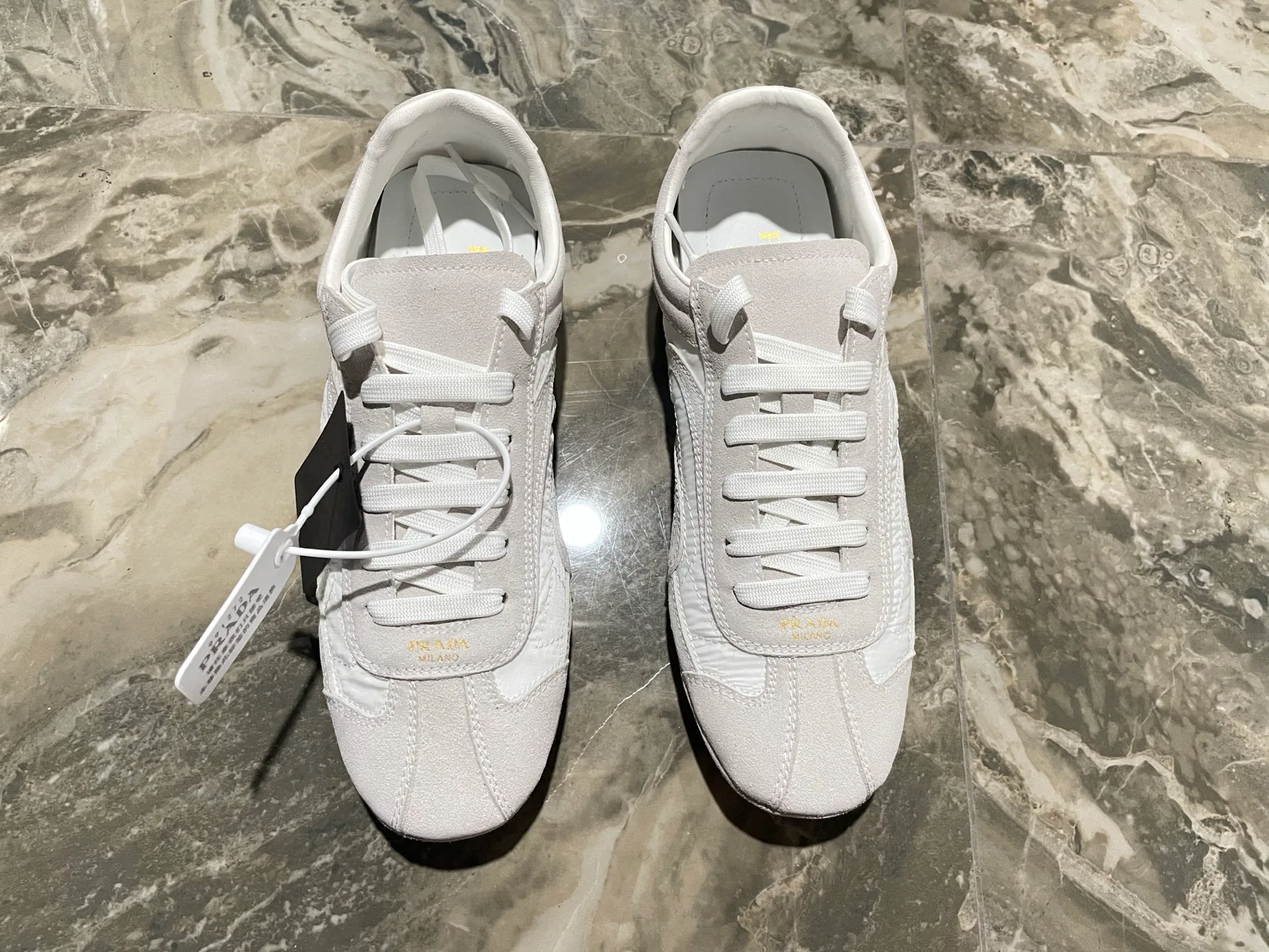 Кроссовки Женские Prada 9833765