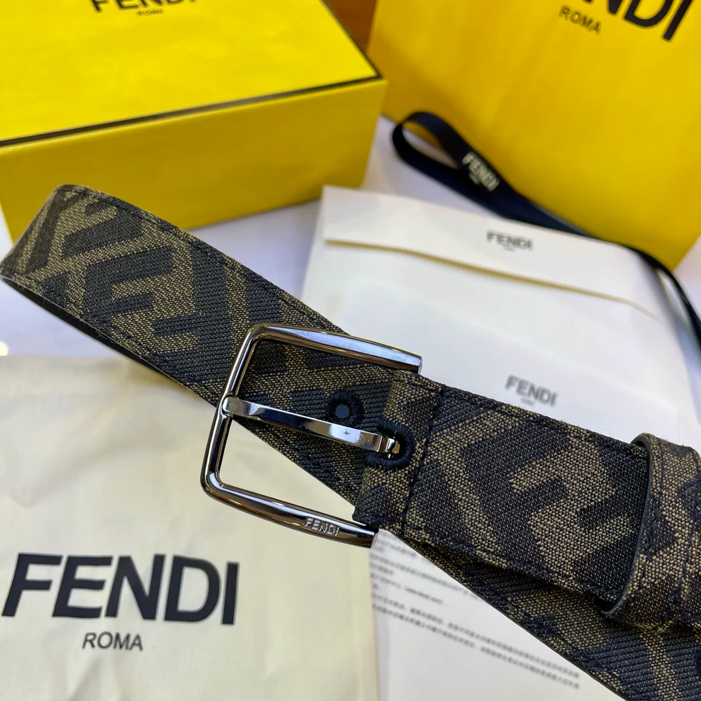 Ремни Fendi 11517949