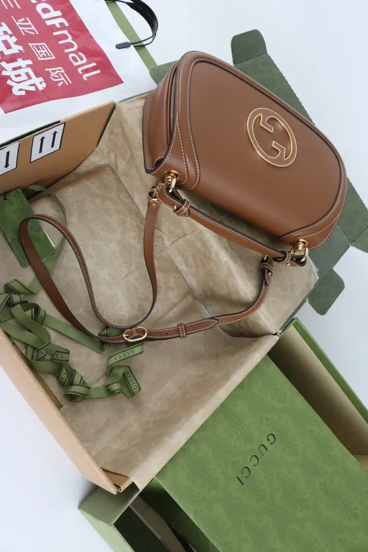 Классические Сумки Женские Gucci 2606365