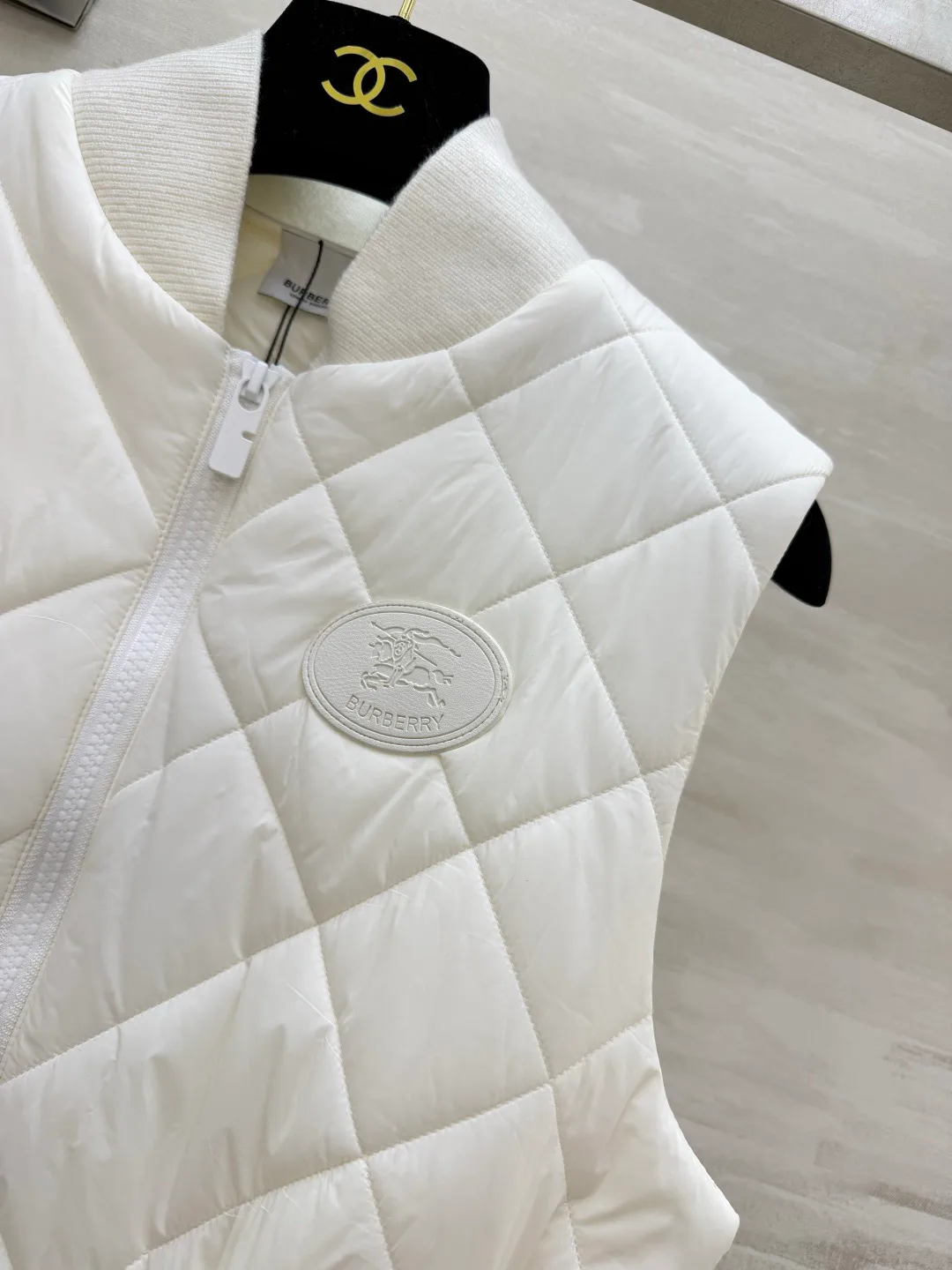 Жилеты Женские Burberry 18276681