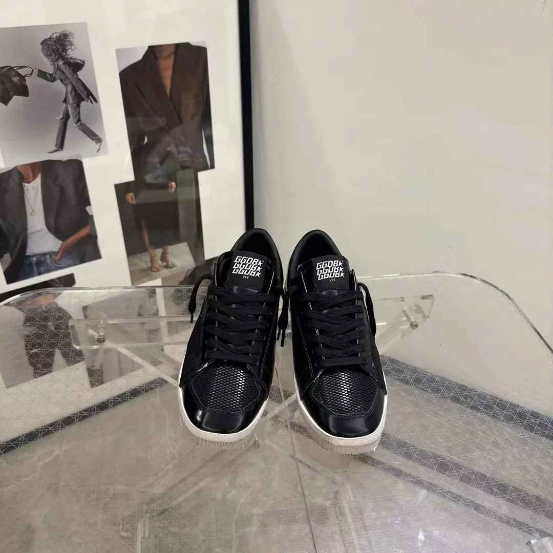 Кроссовки Женские Golden Goose 18265589