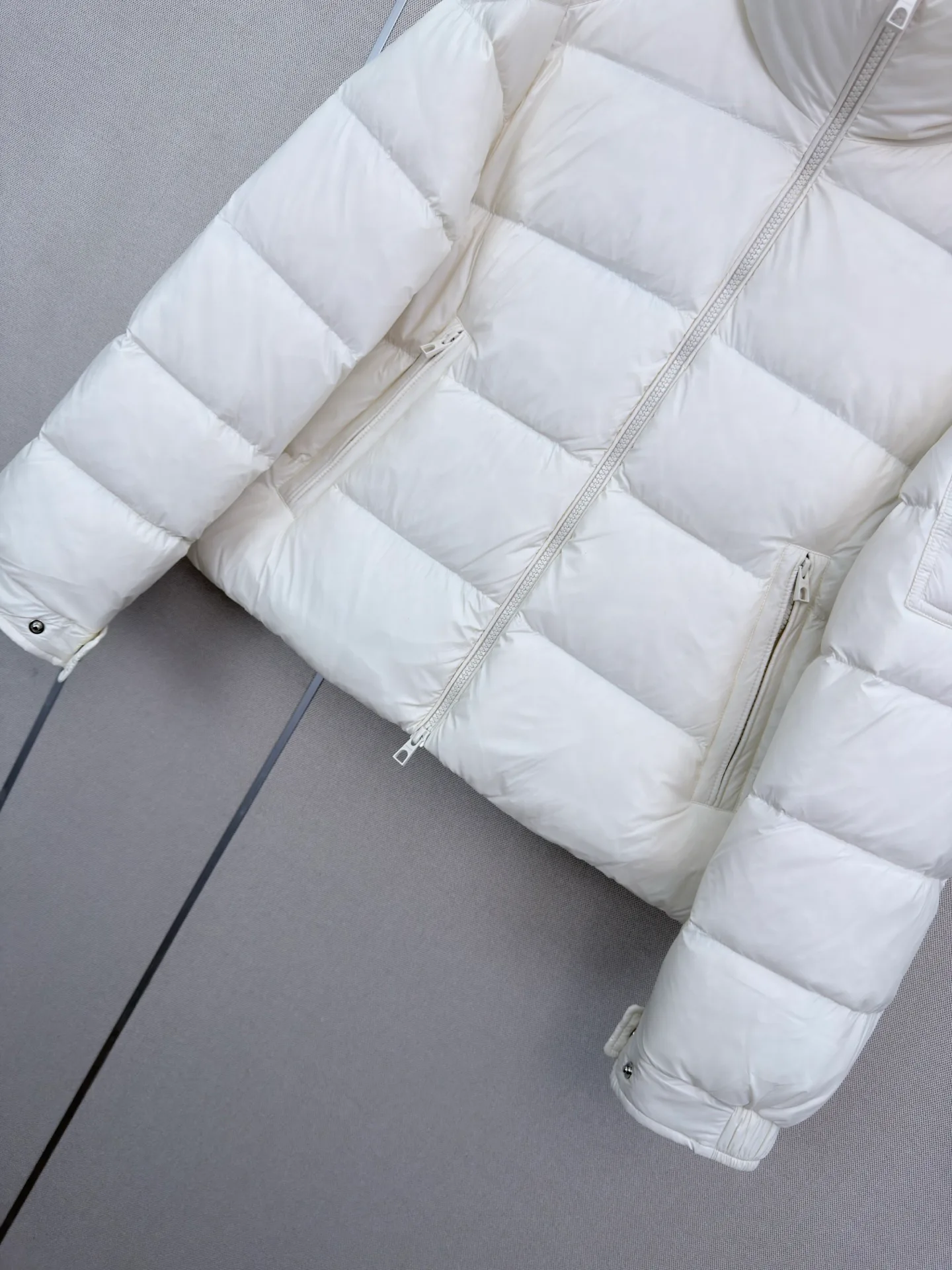 Куртки И Пуховики Женские Moncler 18439410