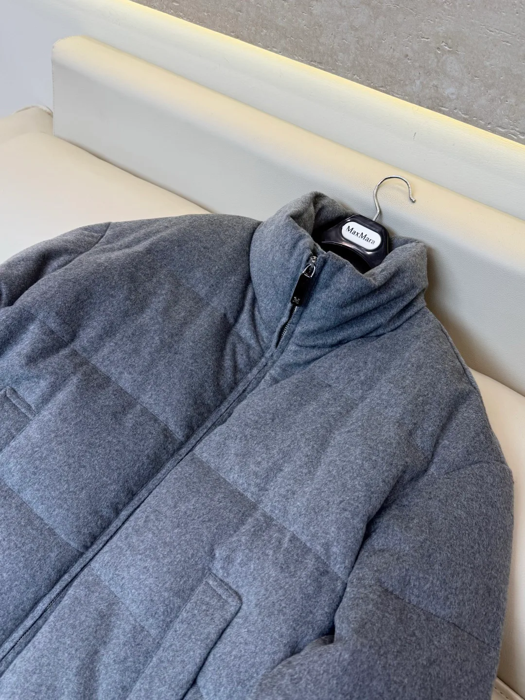 Куртки И Пуховики Женские Max Mara 18379602