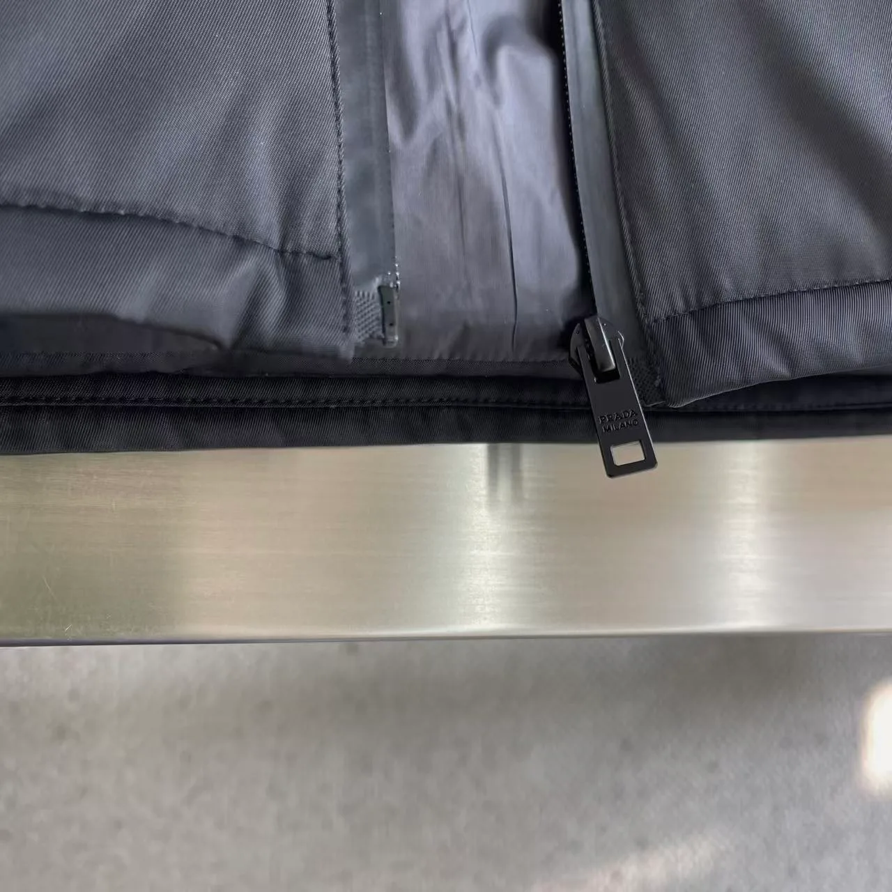 Куртки И Пуховики Женские Prada 819096