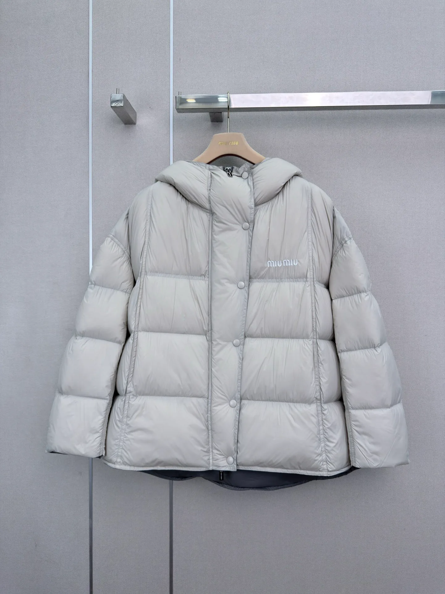 Куртки И Пуховики Женские Miu Miu 18710745