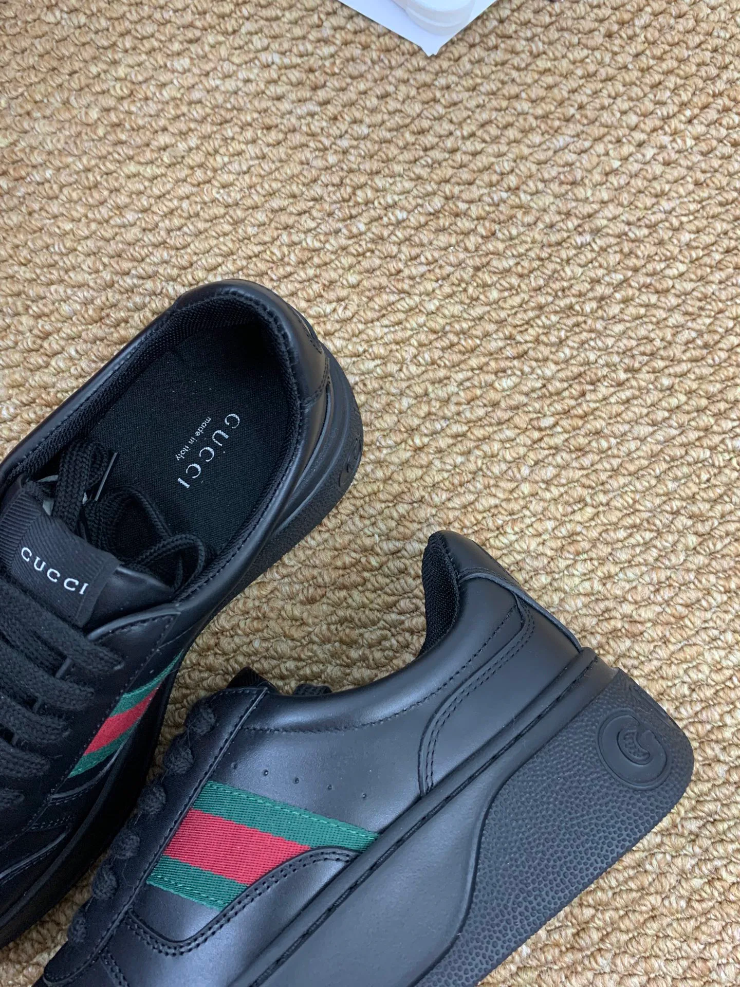 Кроссовки Женские Gucci 17545192