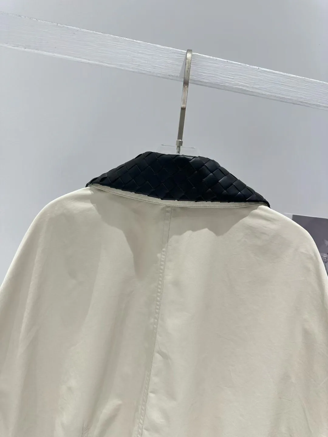 Кожаные Куртки И Дублёнки Женские Bottega Veneta 11700528