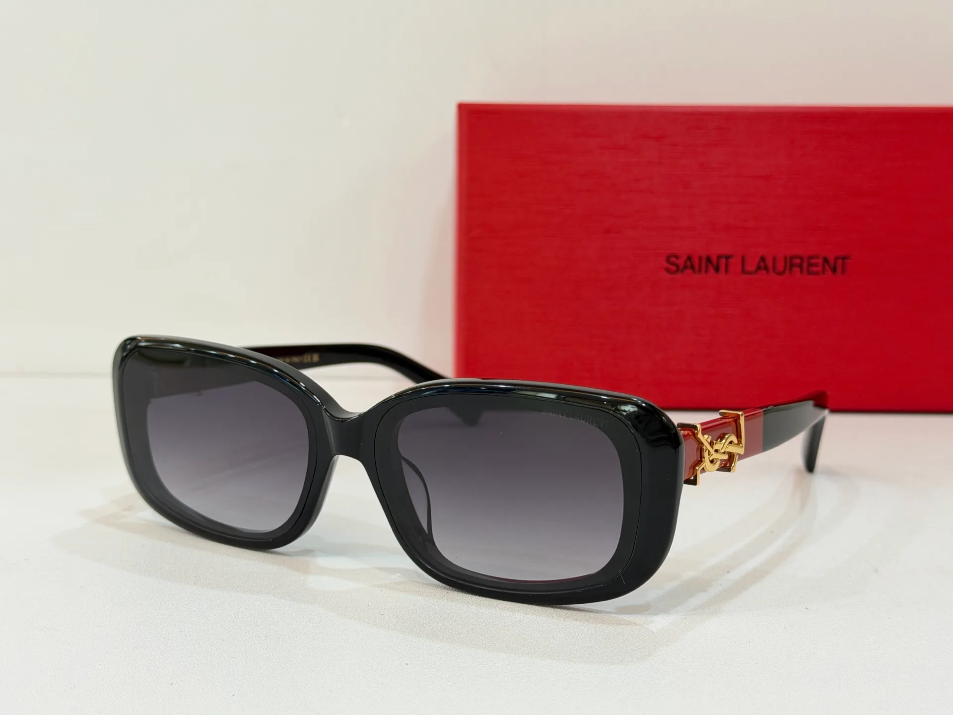 Очки Saint Laurent 14321706