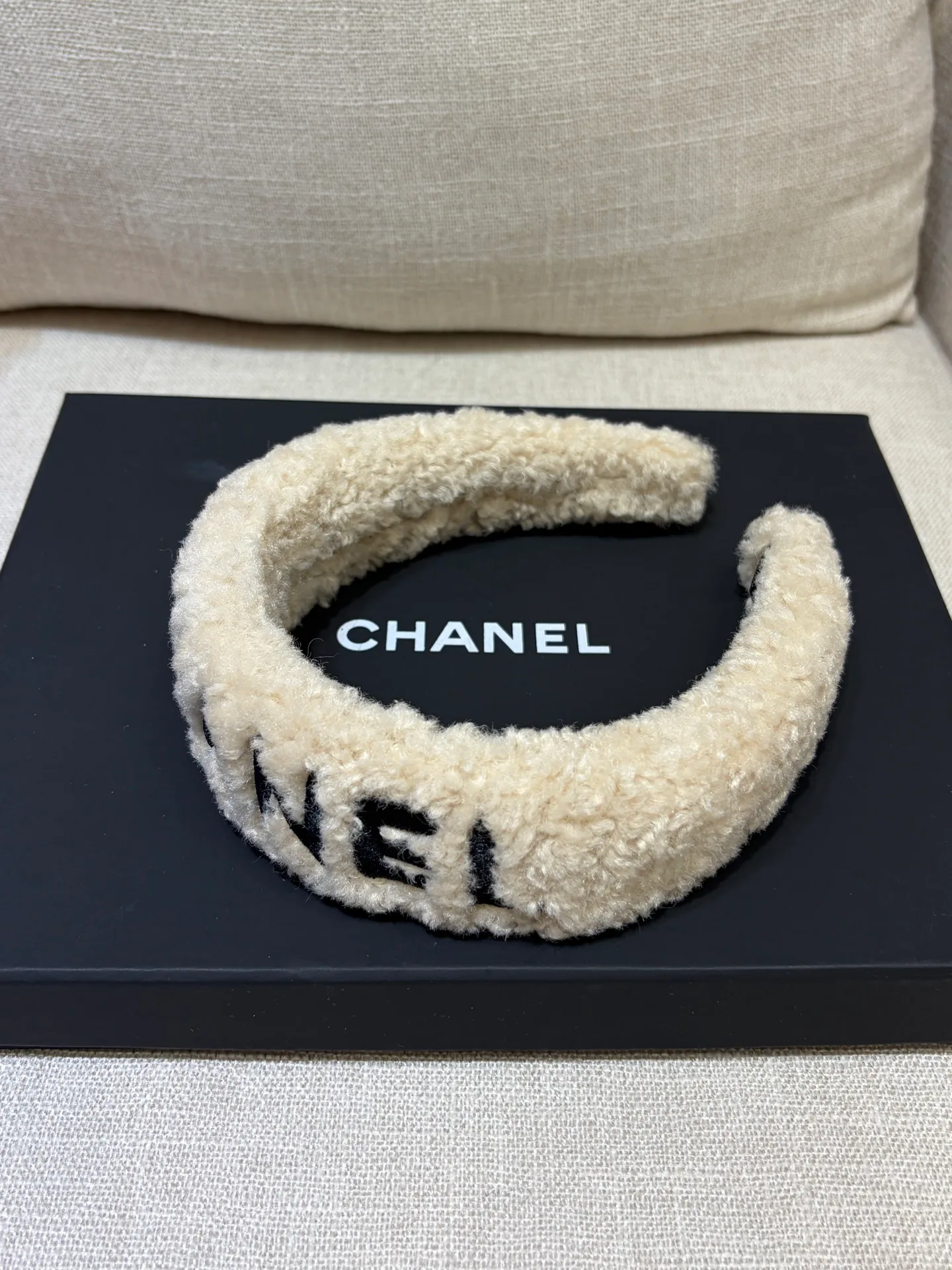 Головные Уборы Chanel 6317453