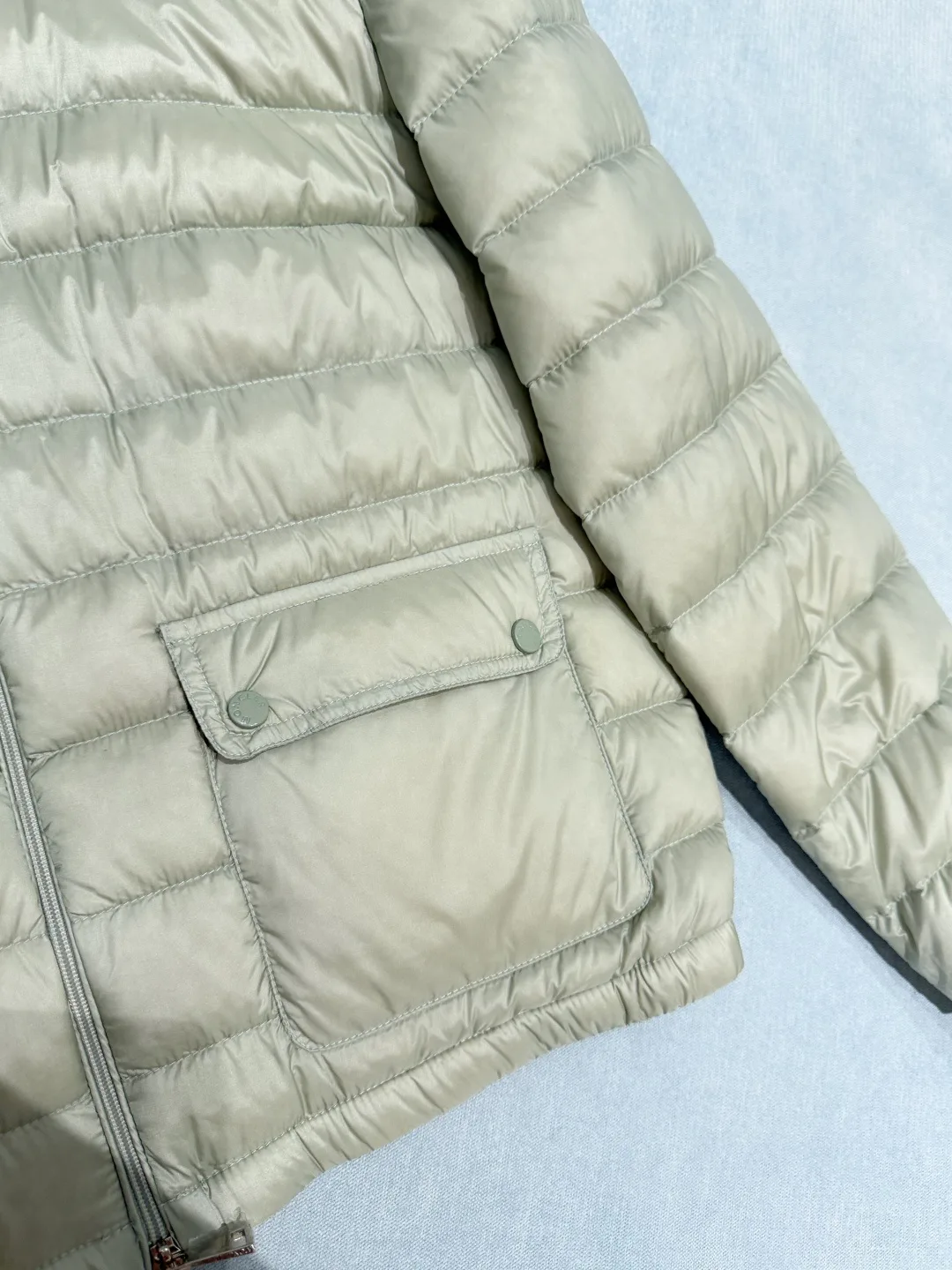 Куртки И Пуховики Женские Moncler 18049846