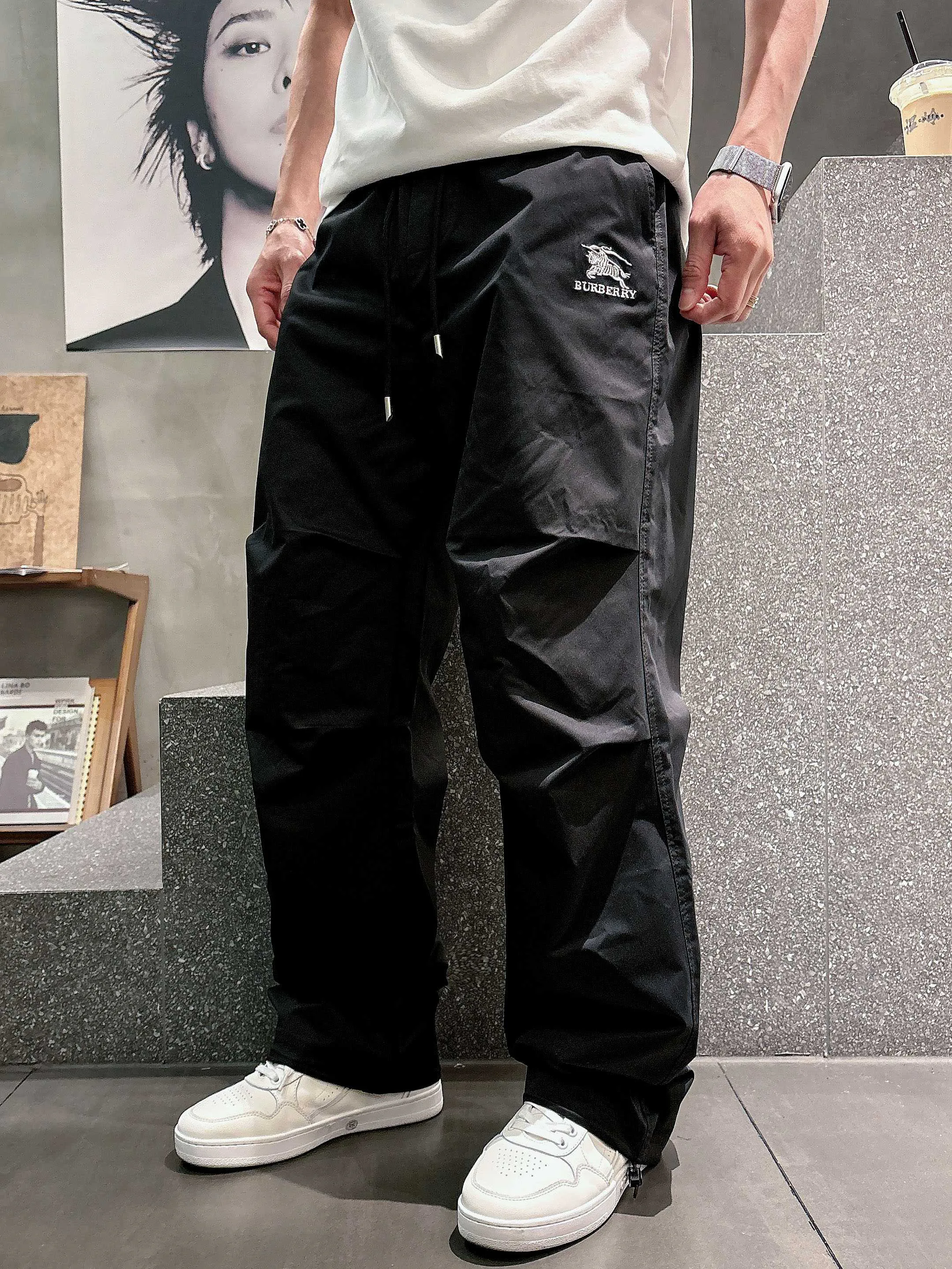 Брюки Мужские Burberry 13147772