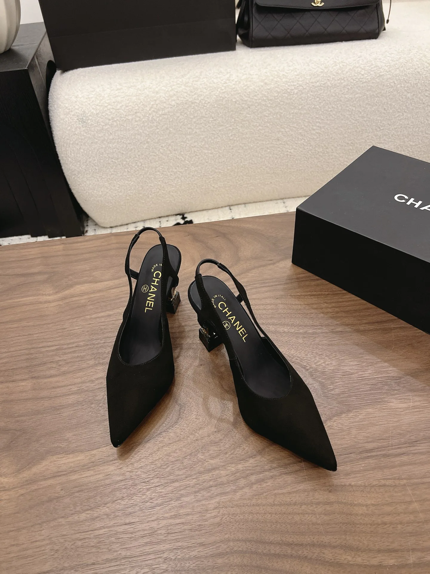 Туфли Женские Chanel 16931469