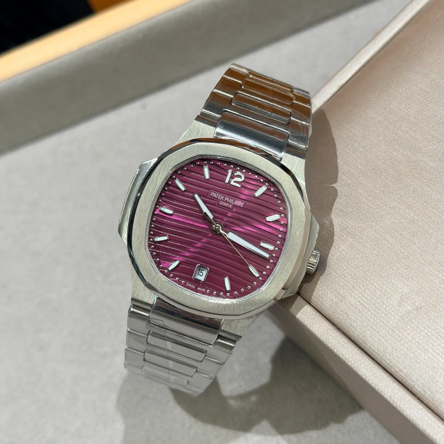 Часы Женские Patek Philippe 17870337