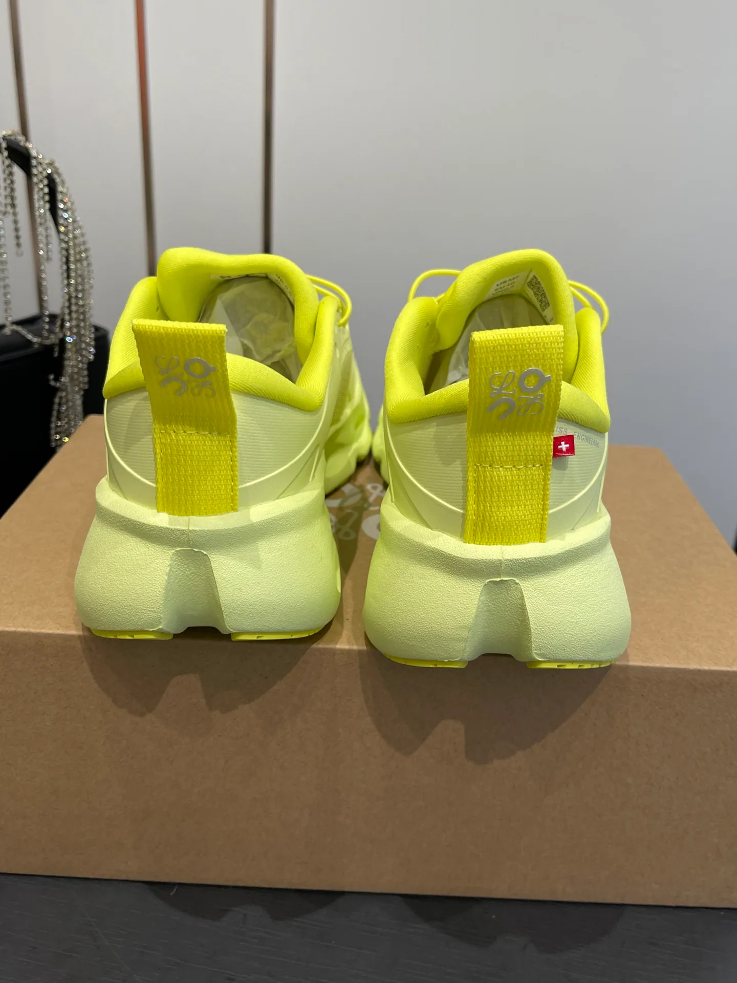 Кроссовки Женские Loewe 489750