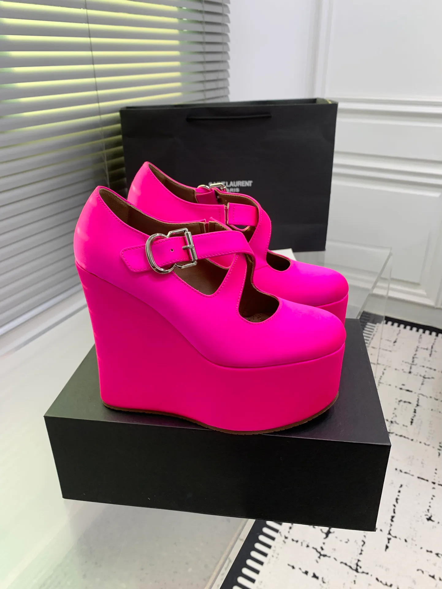 Туфли Женские Alaia 3096