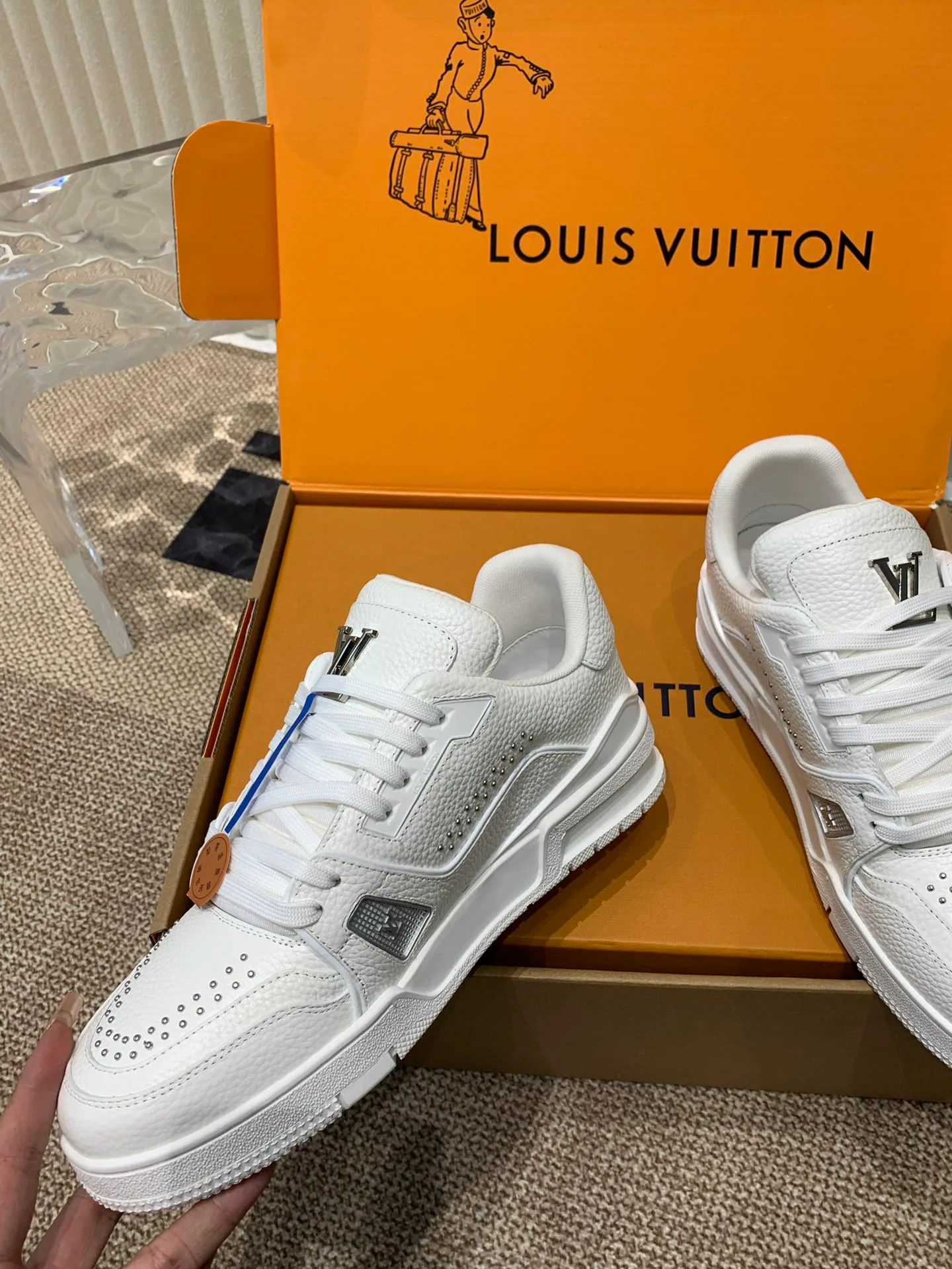 Кроссовки Женские Louis Vuitton 6152328