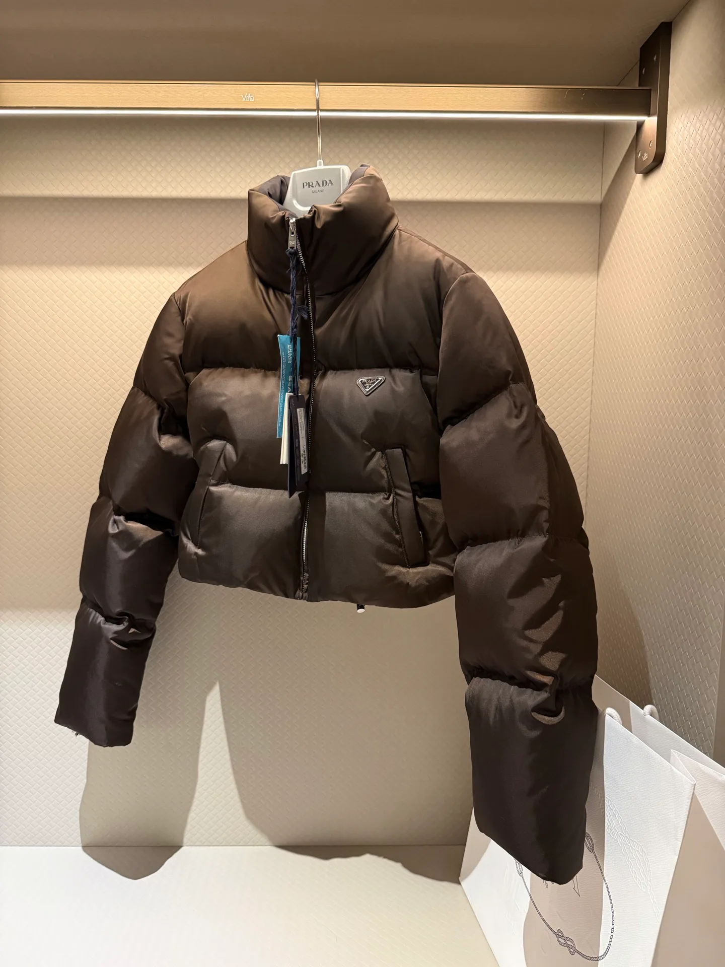 Куртки И Пуховики Женские Prada 18692538