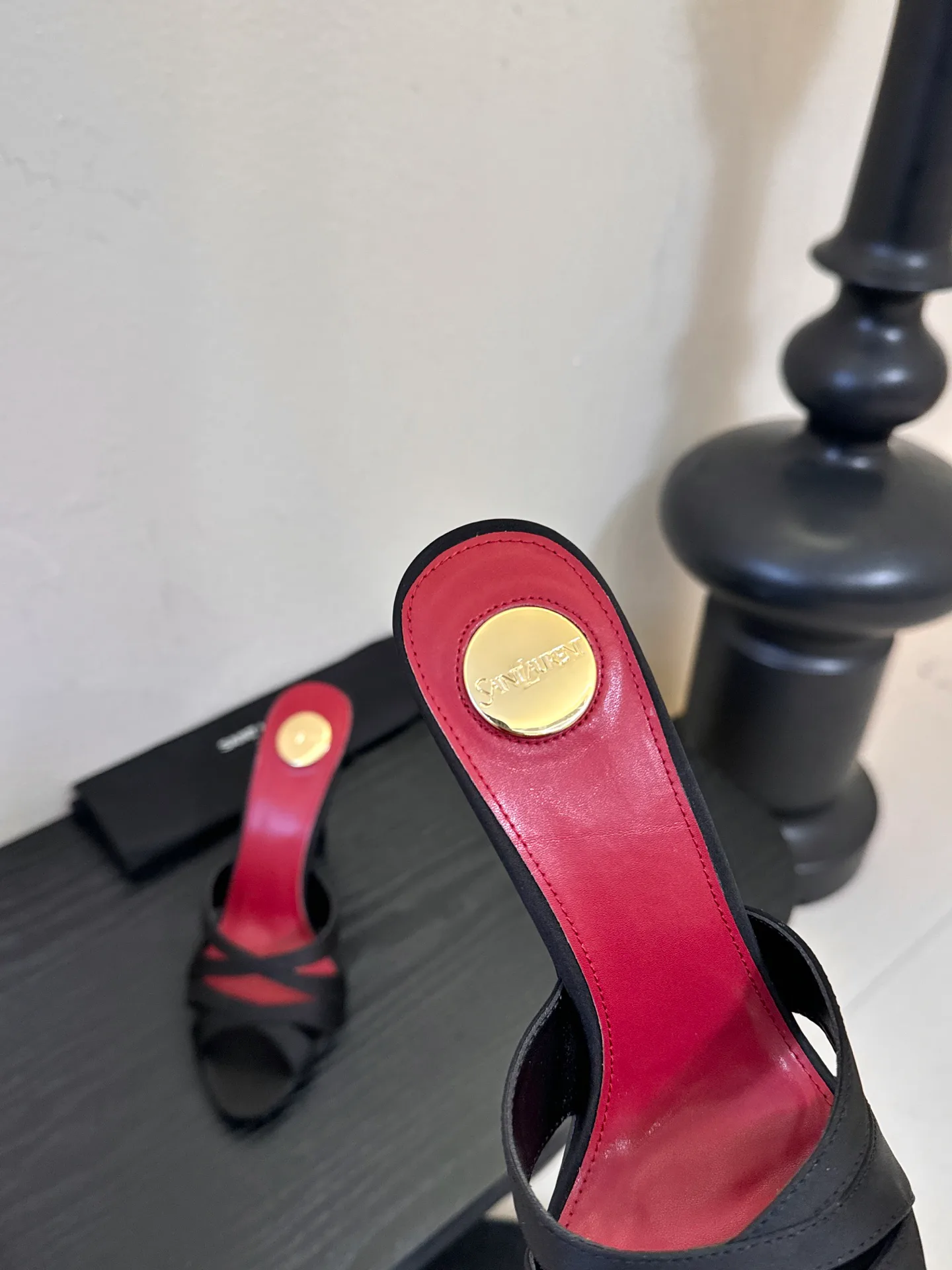 Босоножки Женские Saint Laurent 947239